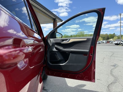 2021 Ford Escape Titanium