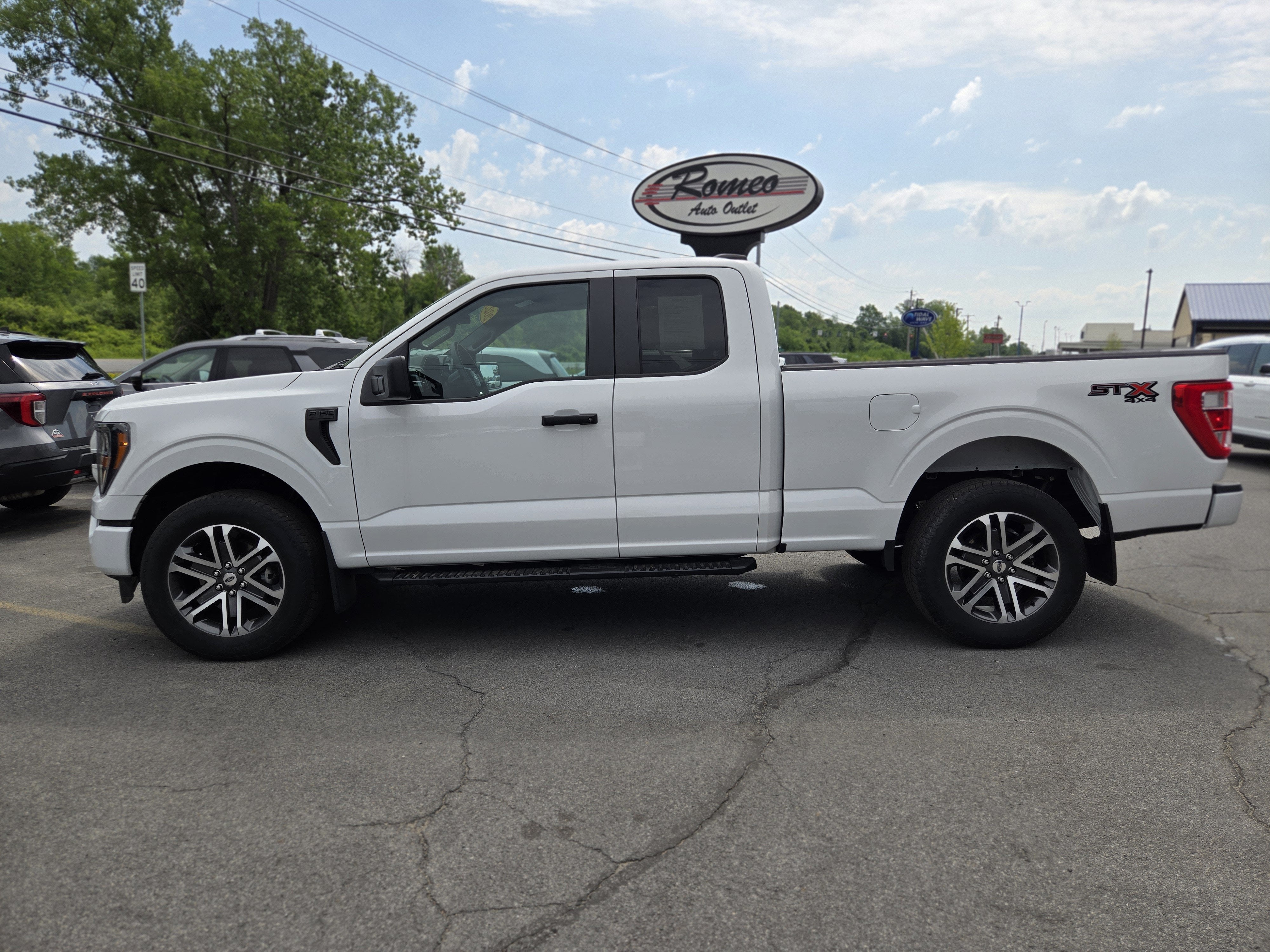 2023 Ford F-150 XL