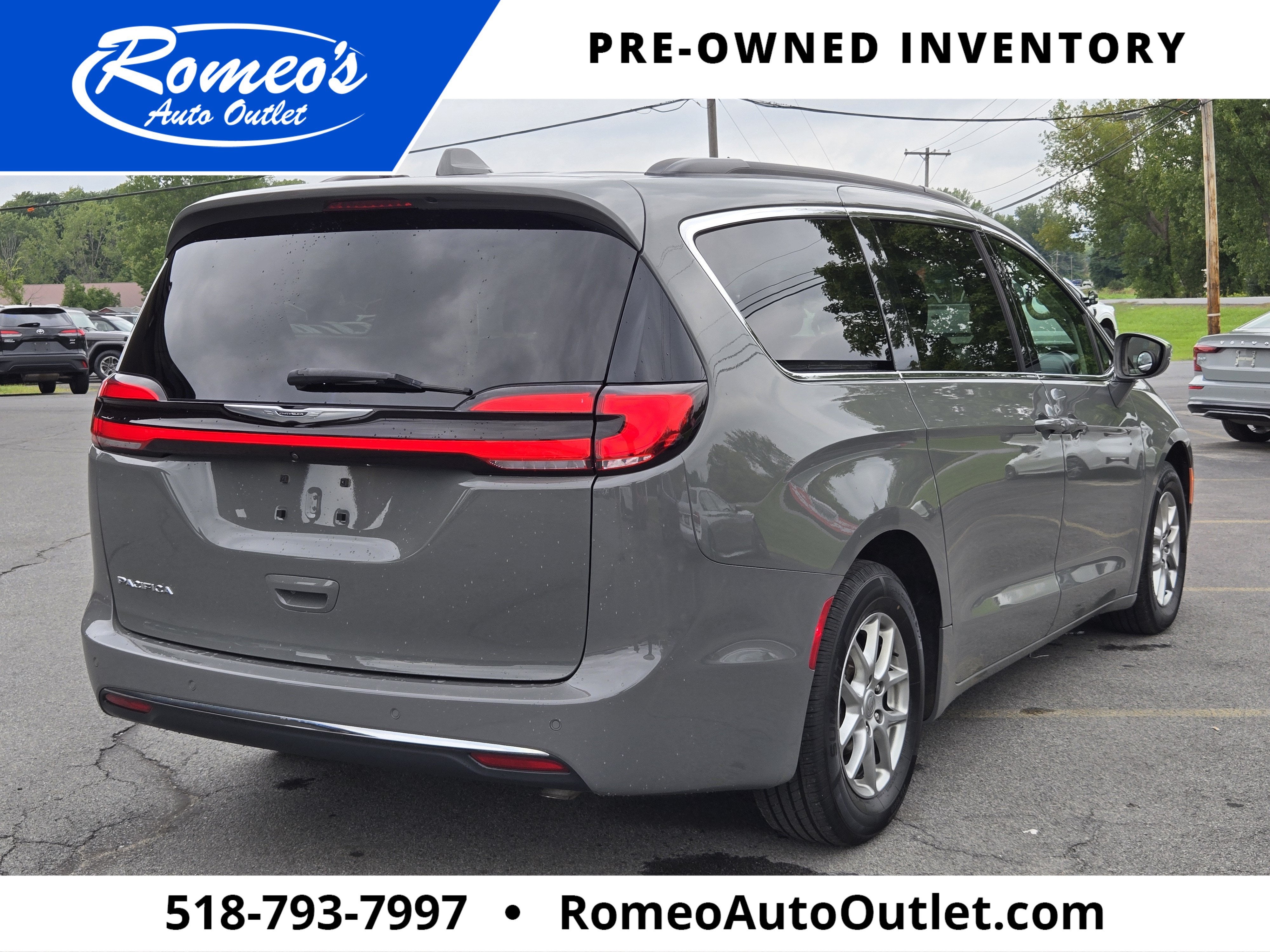 2021 Chrysler Pacifica Touring