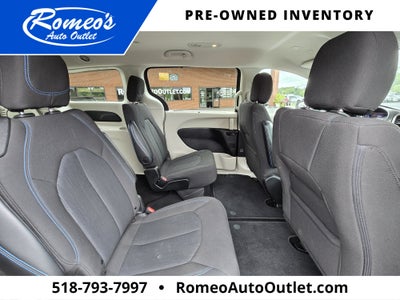 2021 Chrysler Pacifica Touring