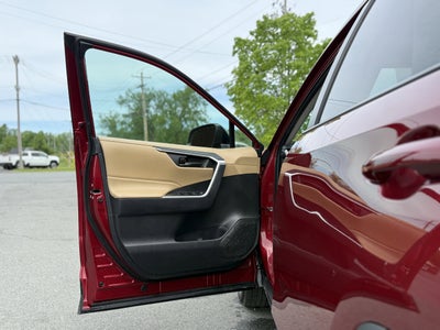 2022 Toyota RAV4 LE