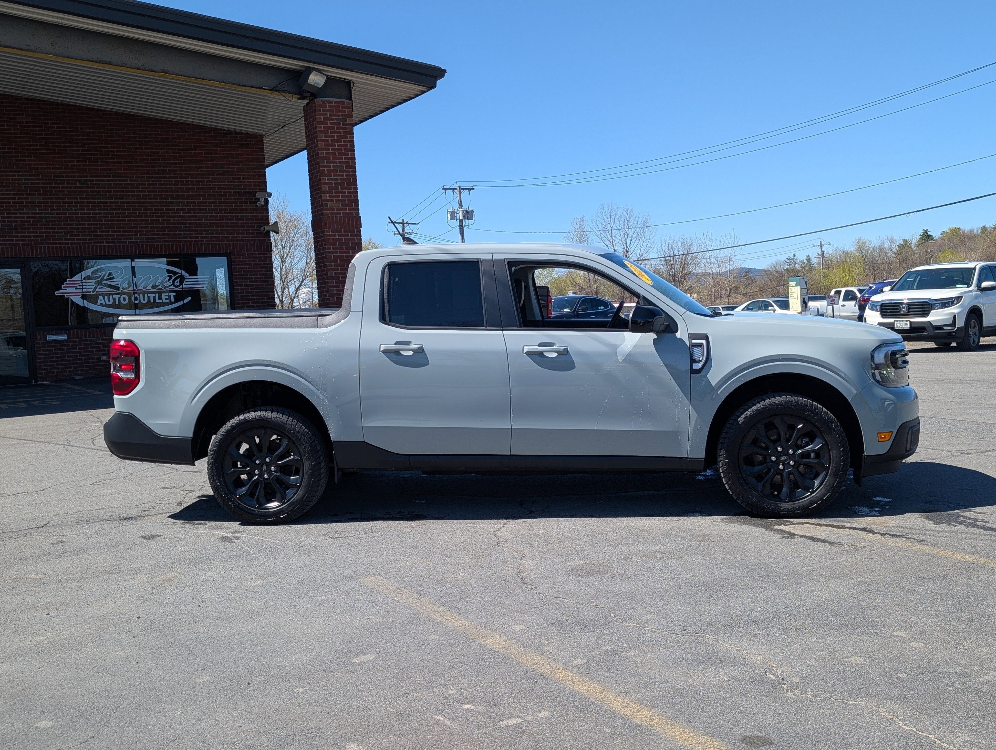 2023 Ford Maverick Lariat