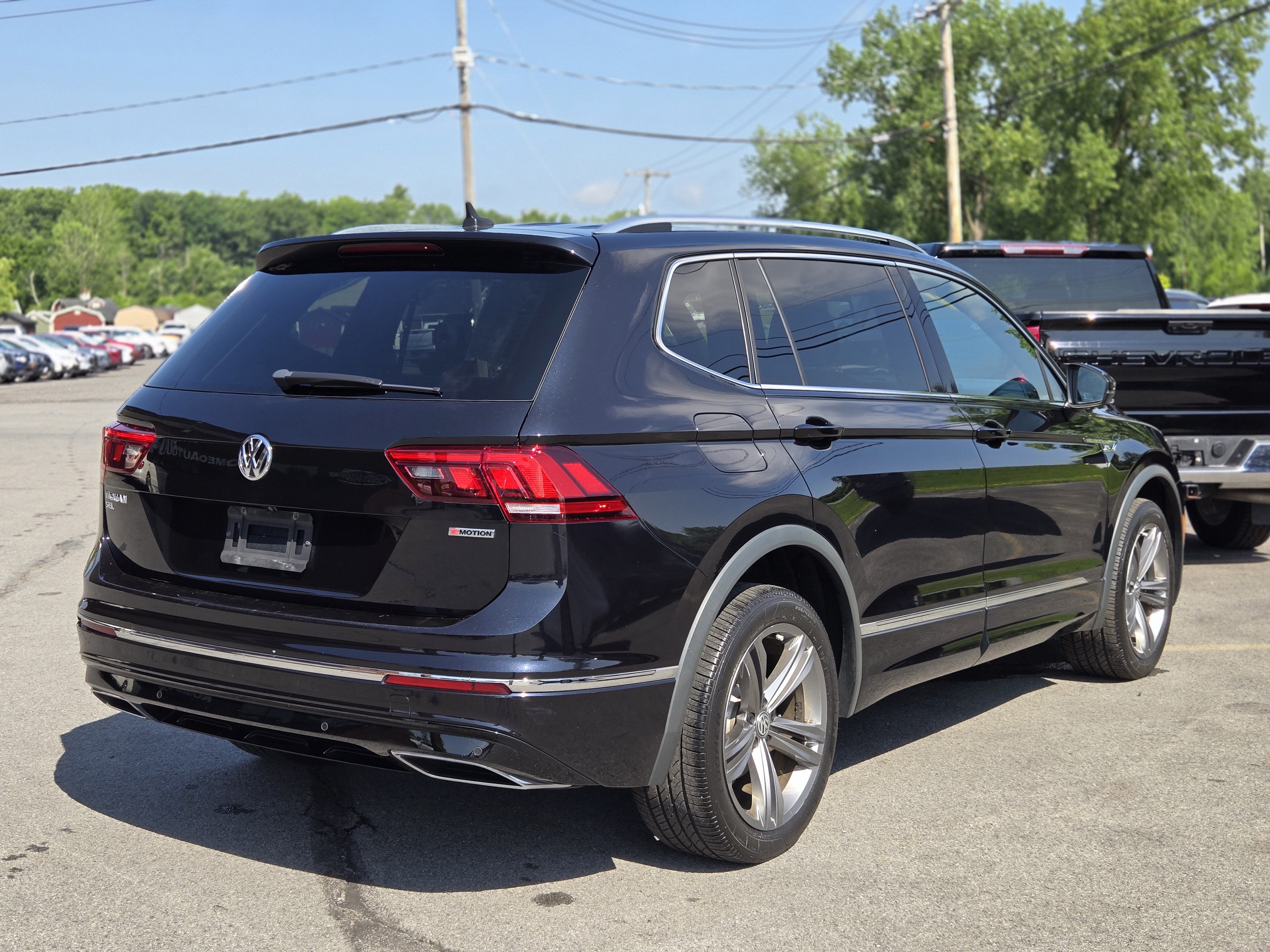 2019 Volkswagen Tiguan 2.0T SEL R-Line 4Motion