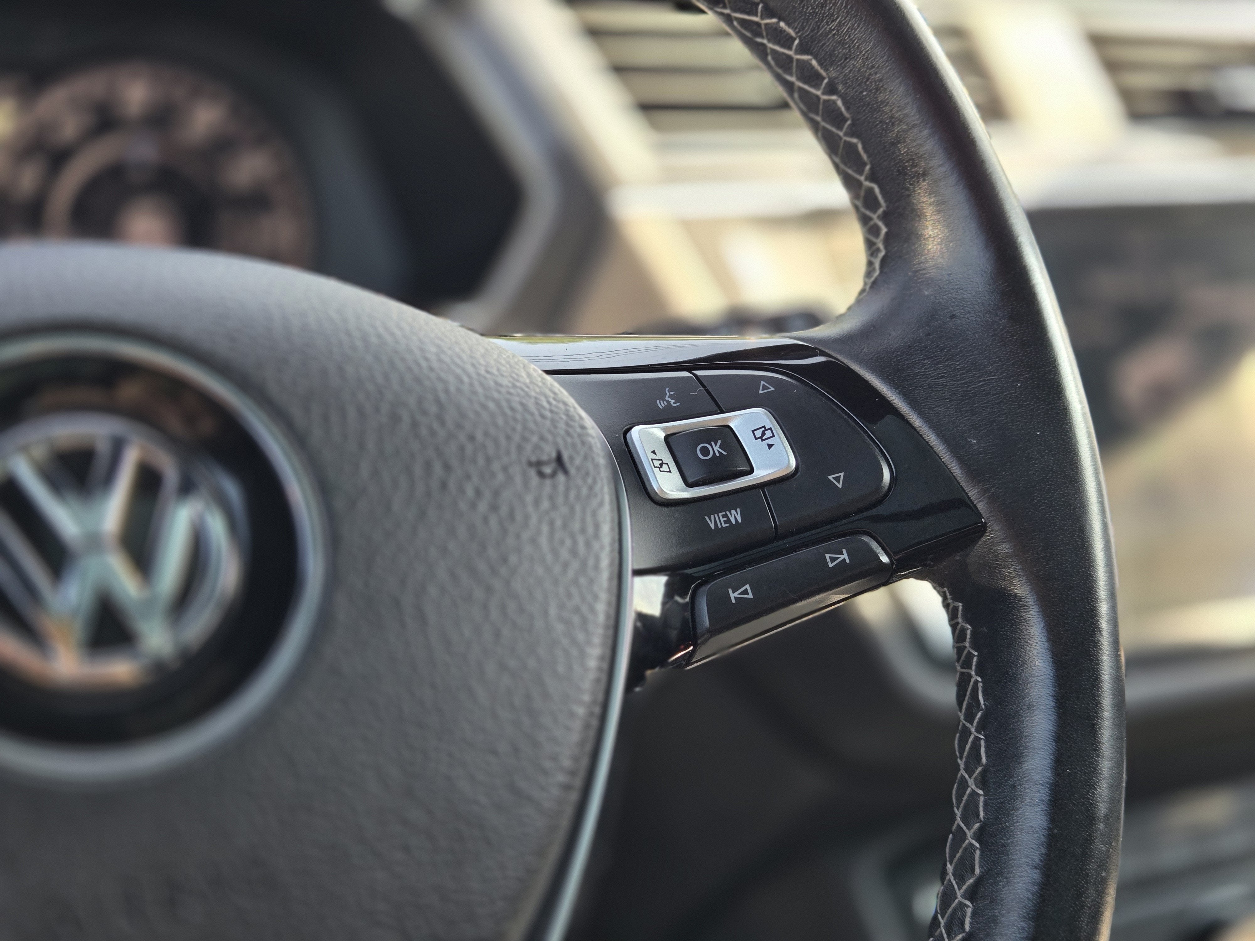 2019 Volkswagen Tiguan 2.0T SEL R-Line 4Motion