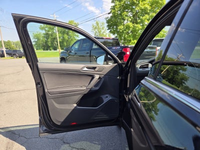 2019 Volkswagen Tiguan 2.0T SEL R-Line 4Motion