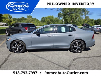 2024 Volvo S60 B5 Core Dark Theme
