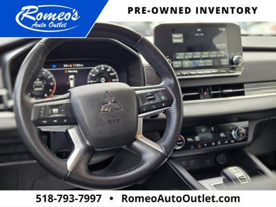 2023 Mitsubishi Outlander SEL