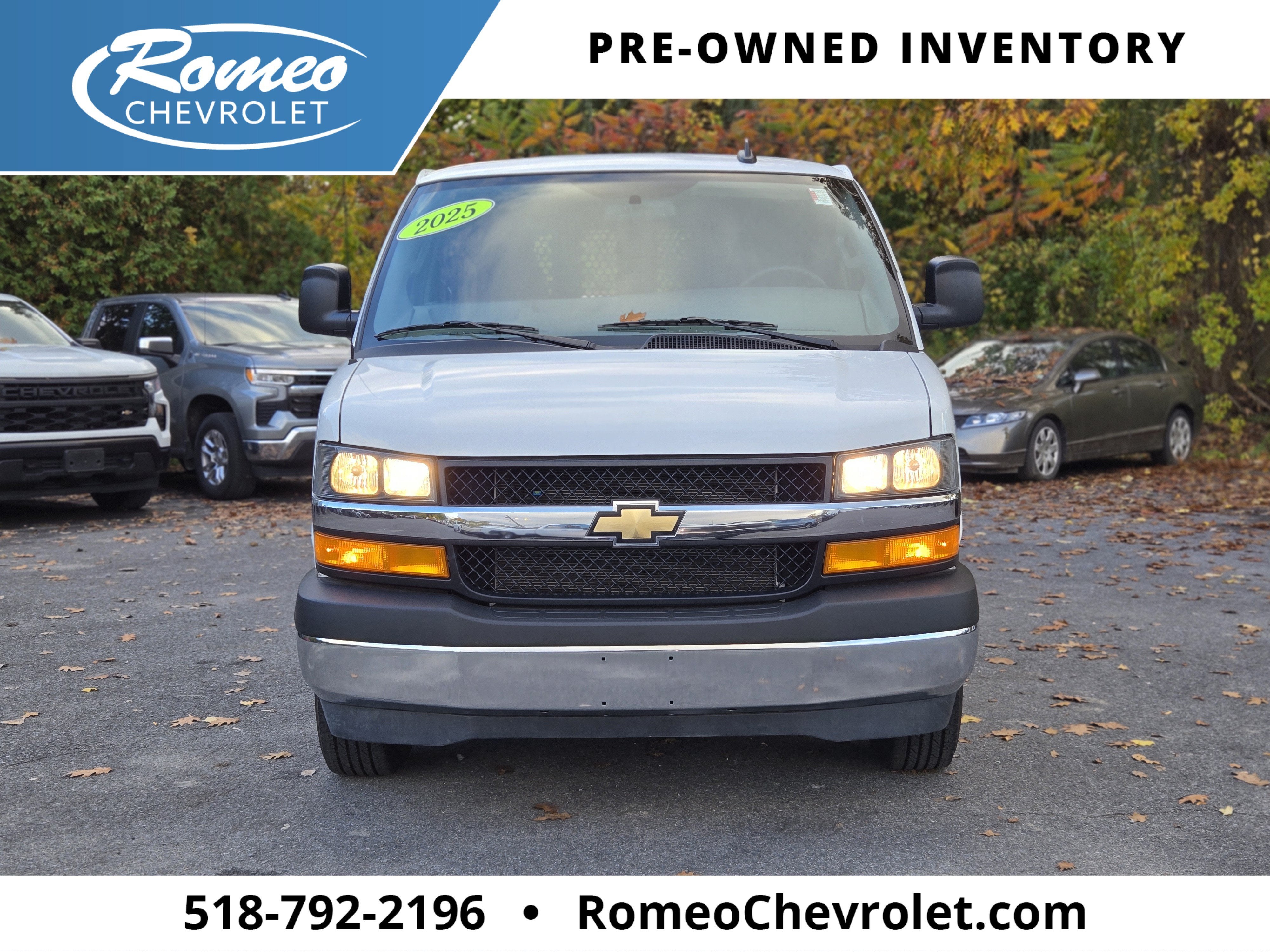 2025 Chevrolet Express Cargo WT