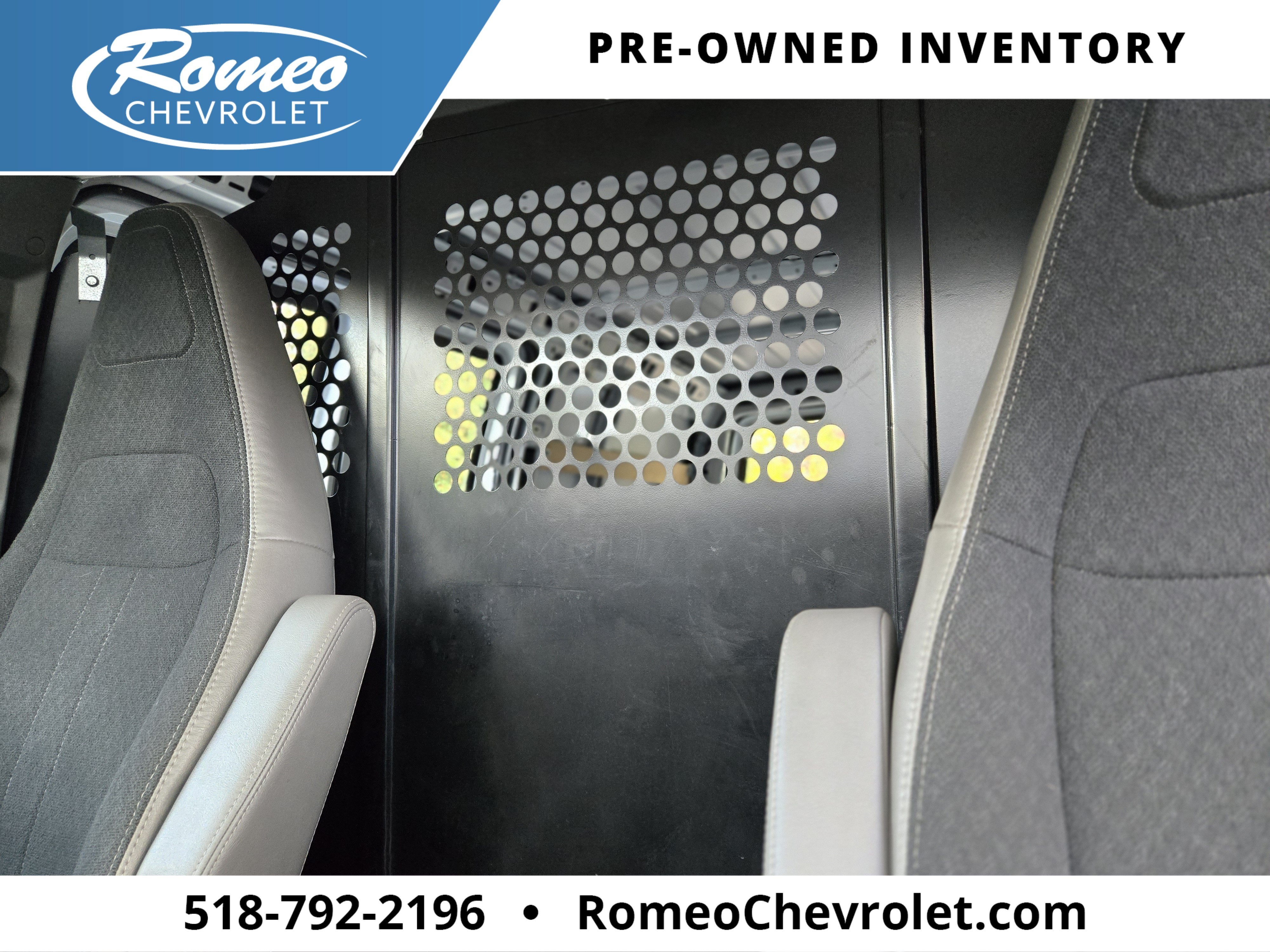 2025 Chevrolet Express Cargo WT