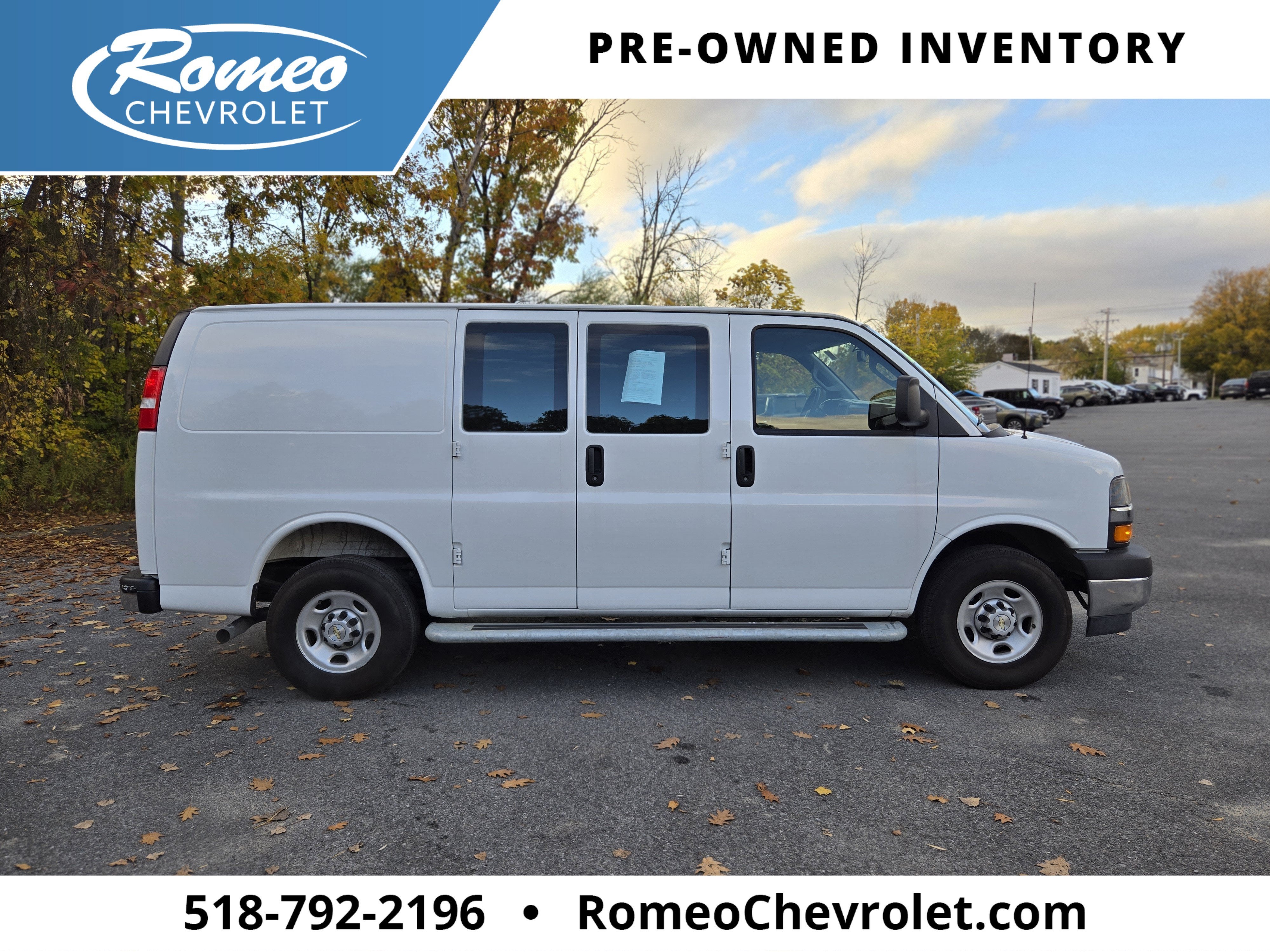 2025 Chevrolet Express Cargo WT
