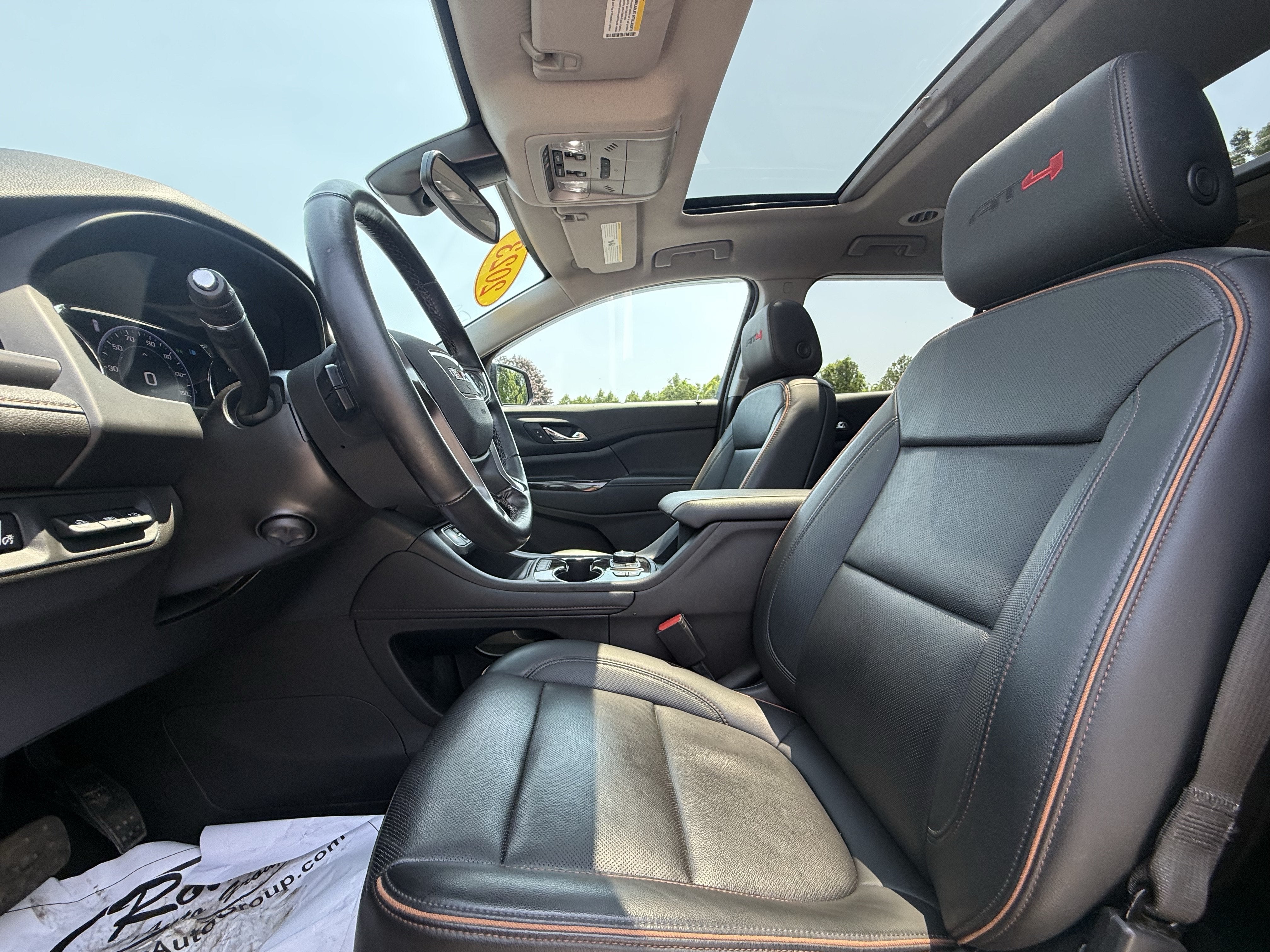 2023 GMC Acadia AT4