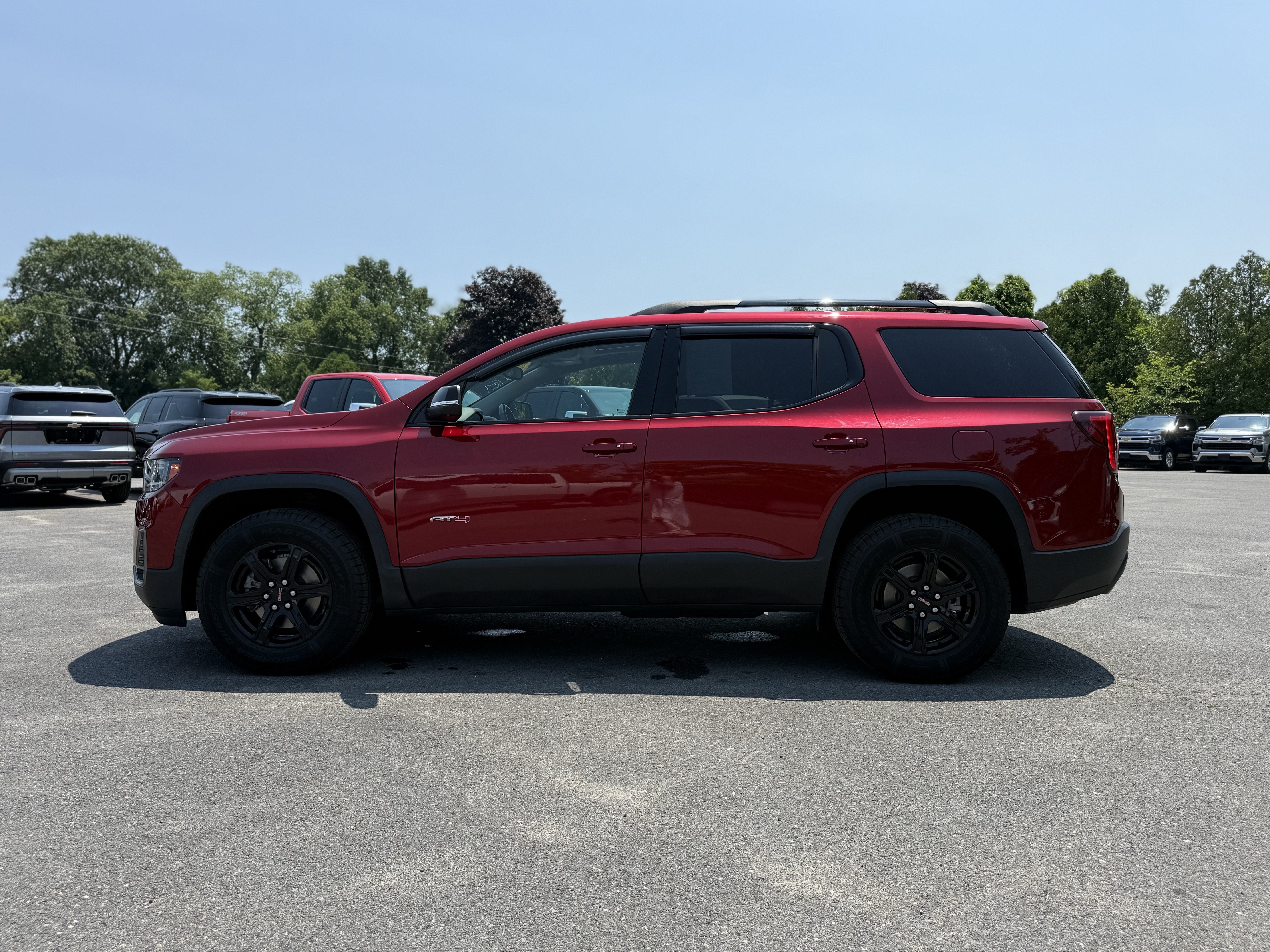 2023 GMC Acadia AT4