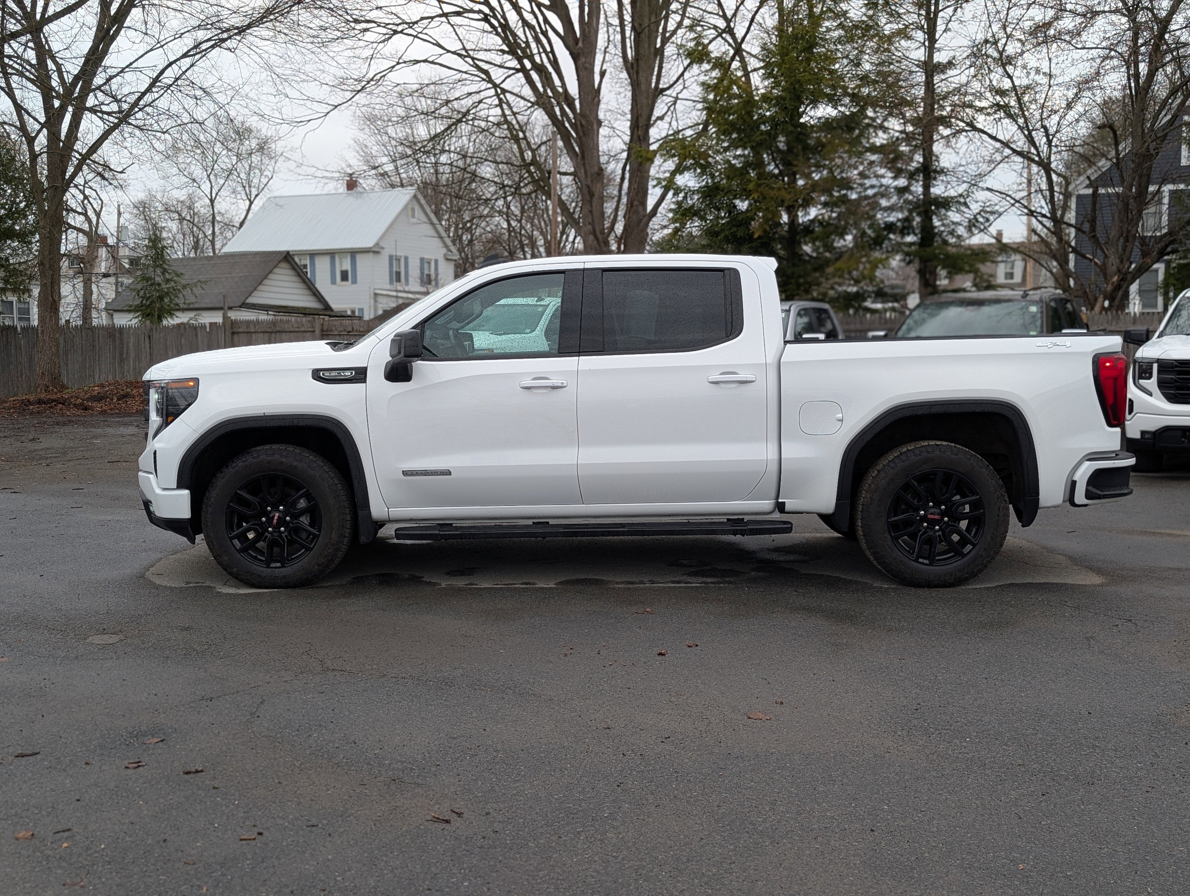 2025 GMC Sierra 1500 Elevation