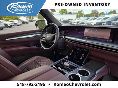 2025 Cadillac Escalade ESV Sport