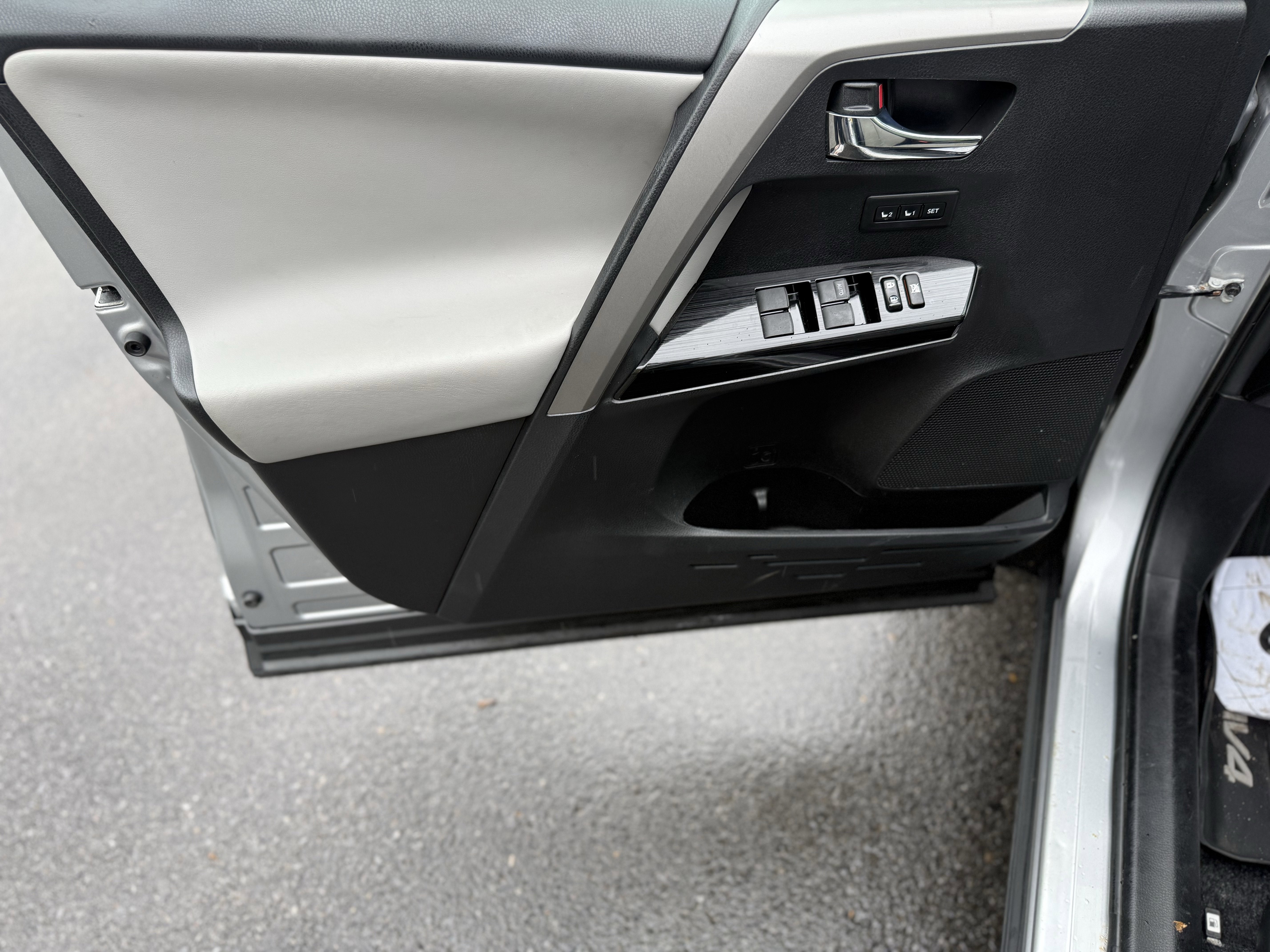 2016 Toyota RAV4 Limited