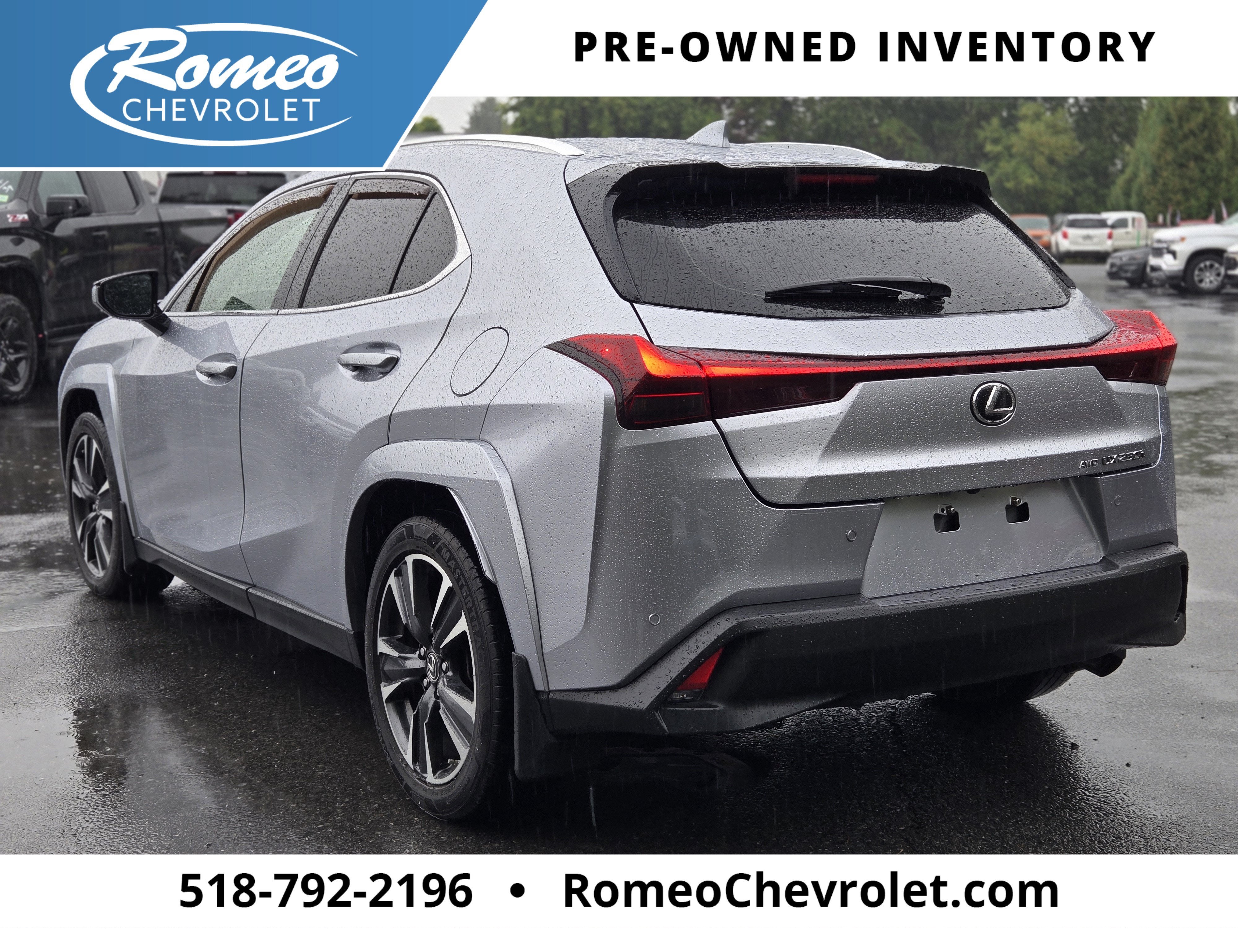 2023 Lexus UX 250h Premium