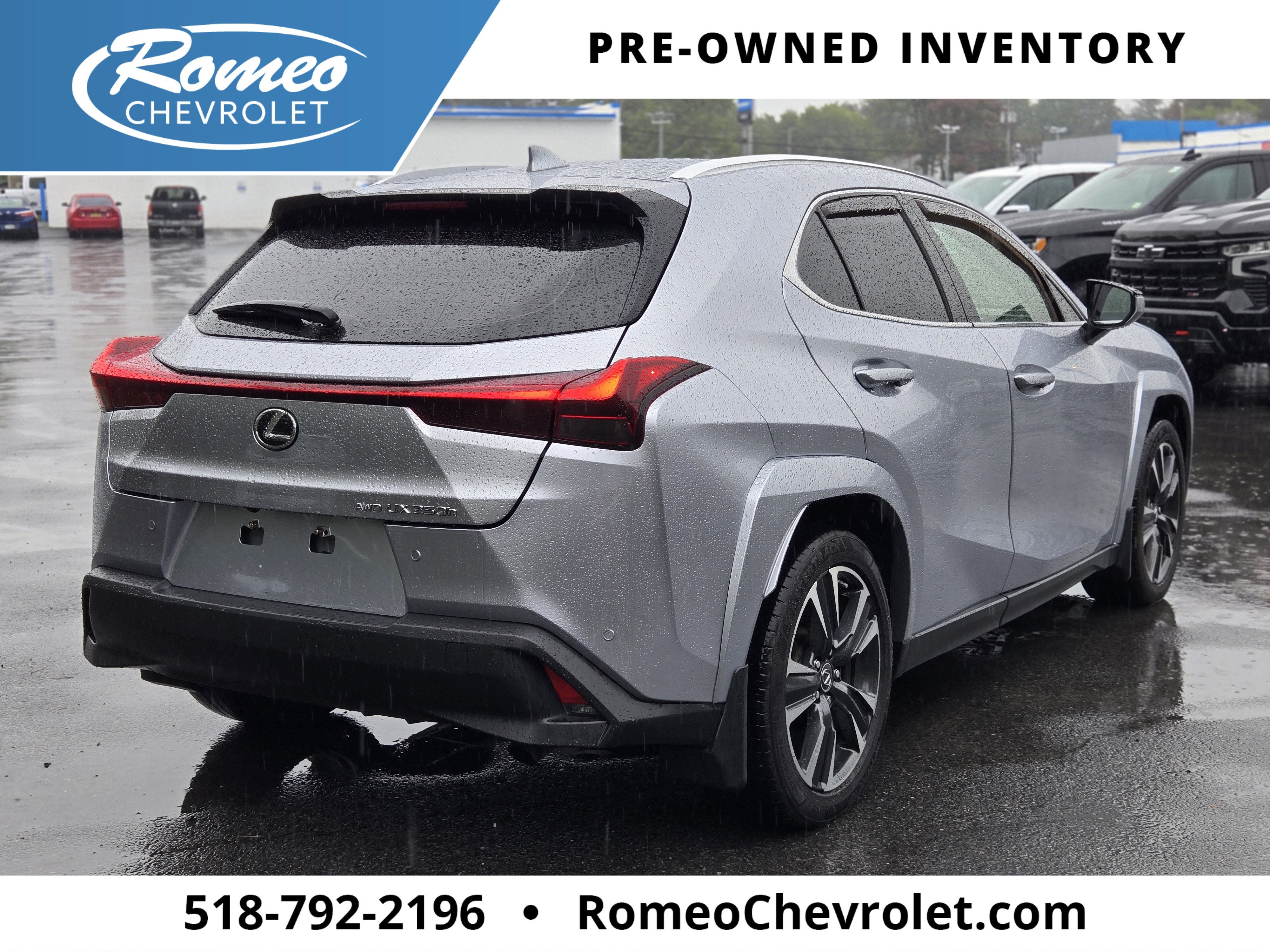 2023 Lexus UX 250h Premium