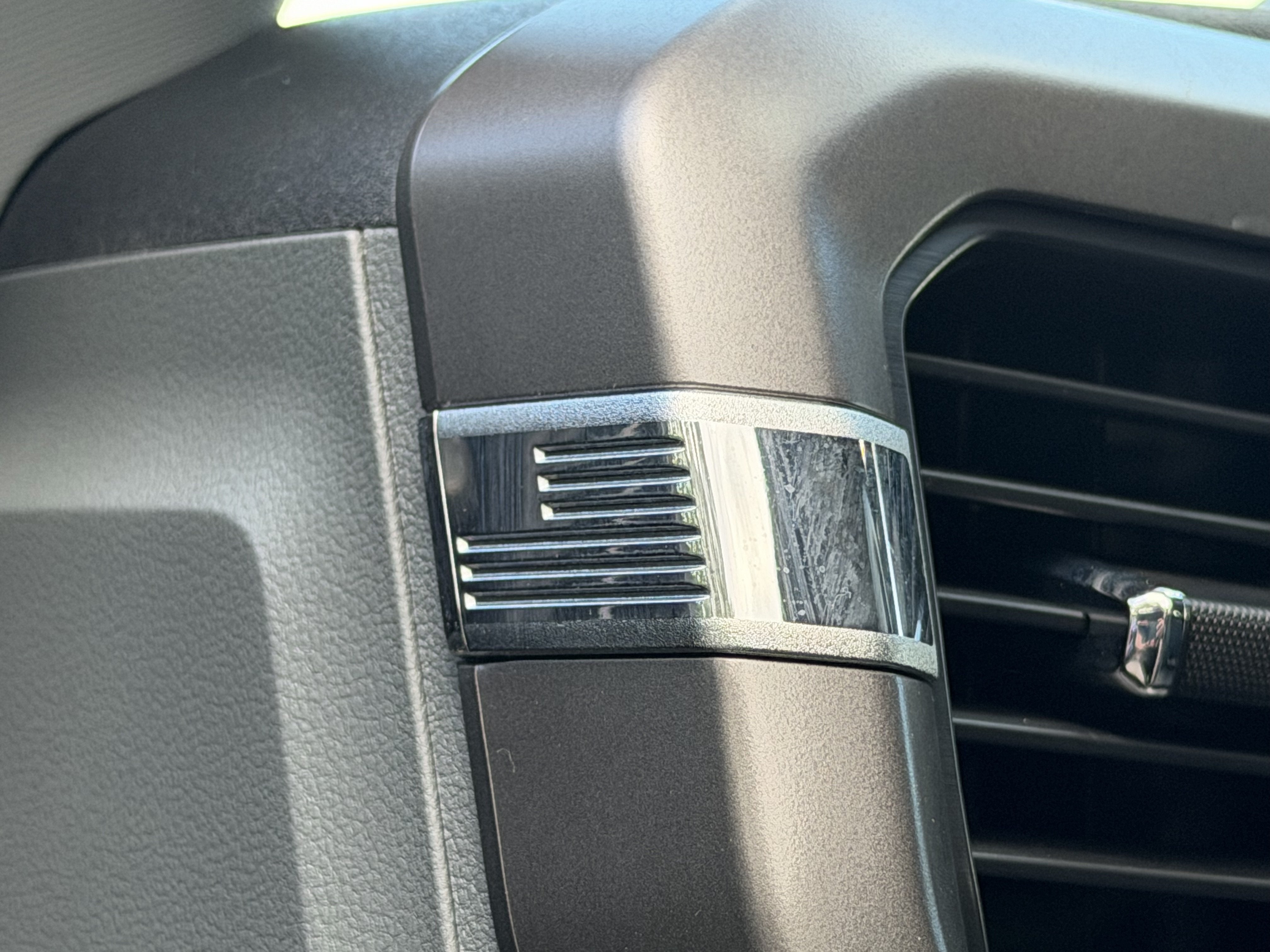 2024 Ford F-150 Lightning XLT