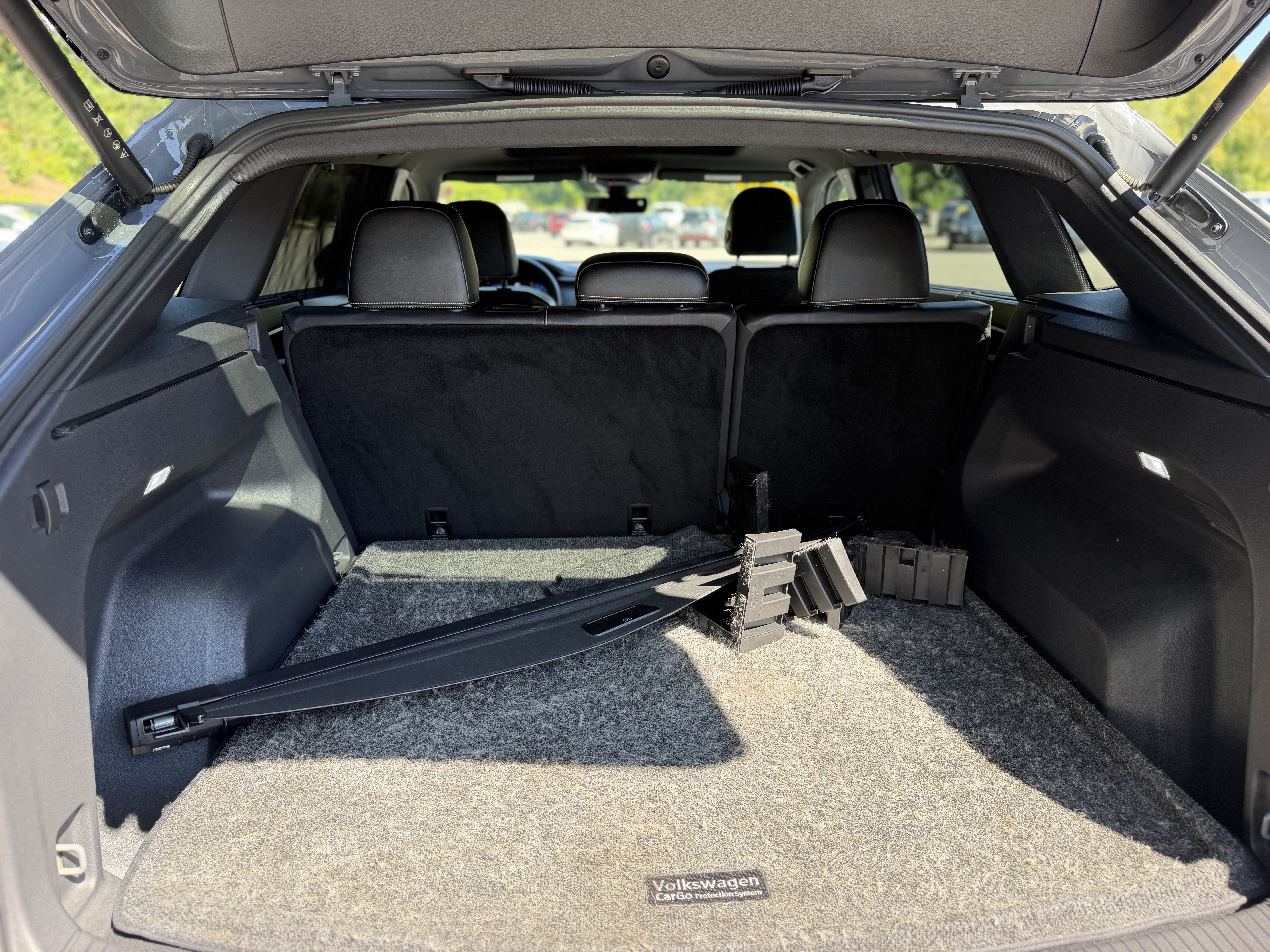 2024 Volkswagen Atlas Cross Sport 2.0T SEL
