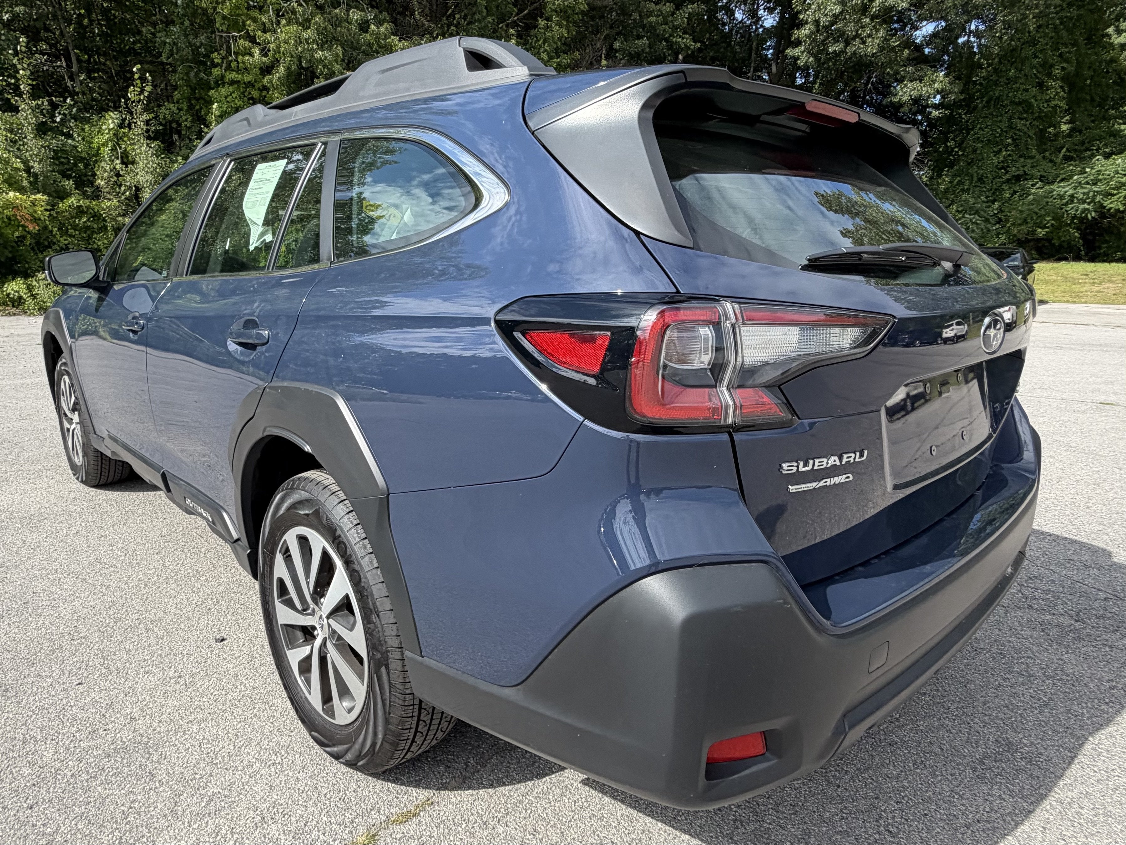 2025 Subaru Outback 2.5i
