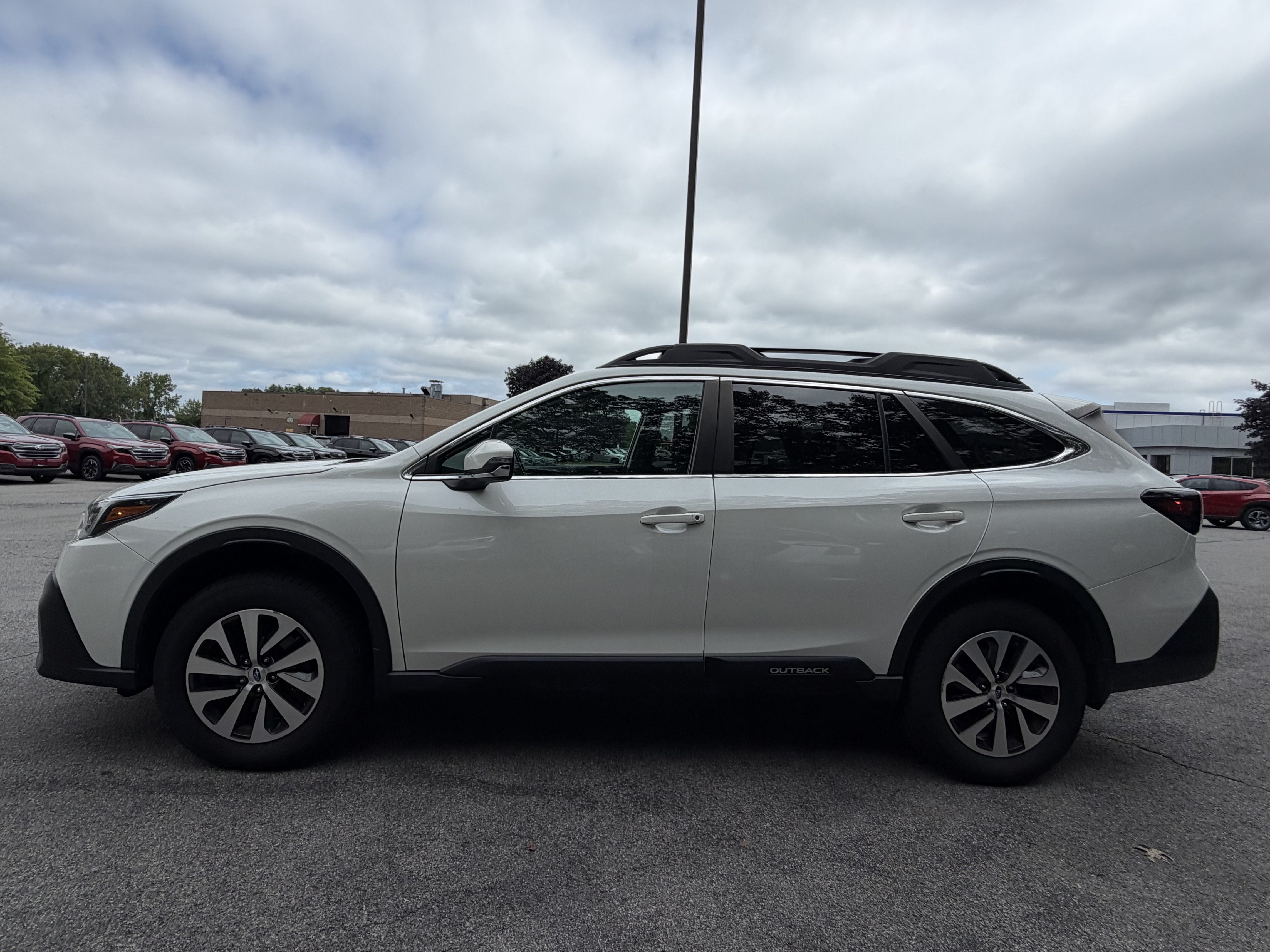 2021 Subaru Outback Premium