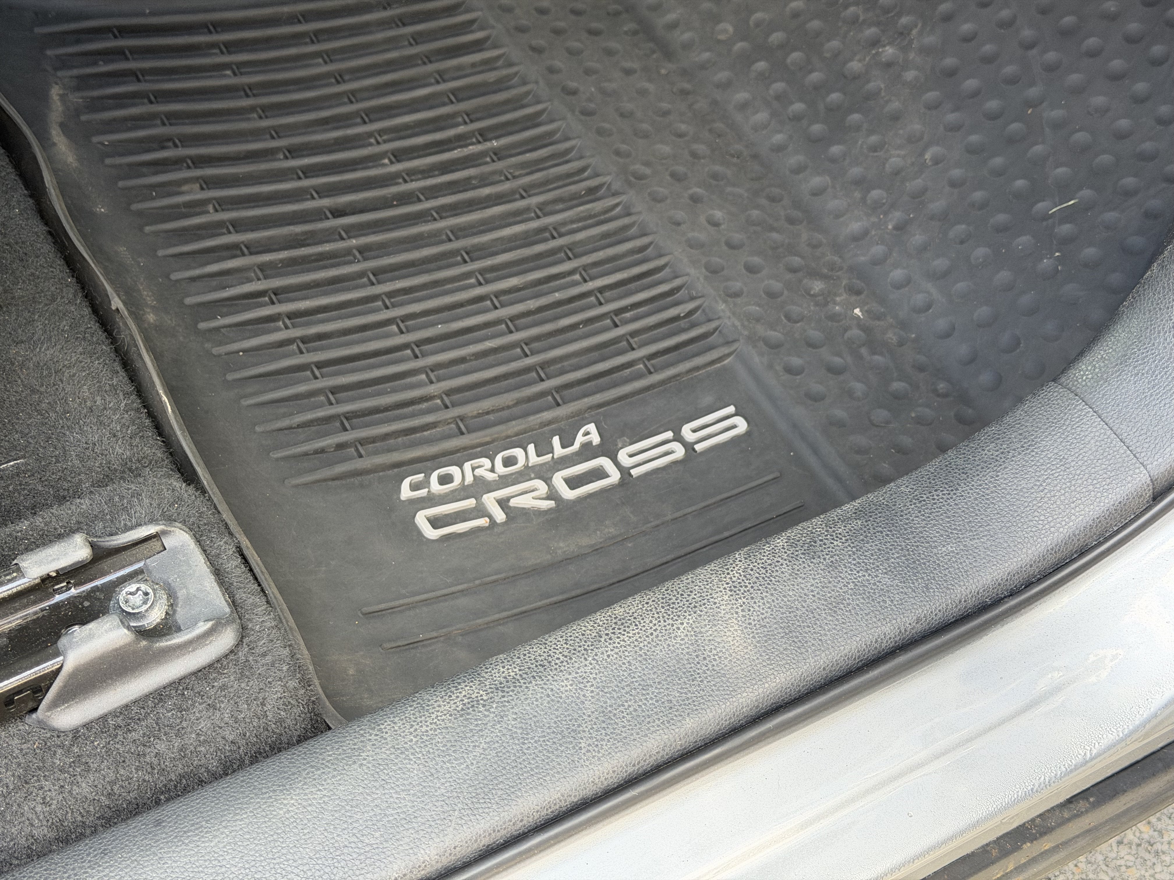 2022 Toyota Corolla Cross XLE
