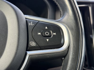 2019 Volvo XC60 T6 Momentum