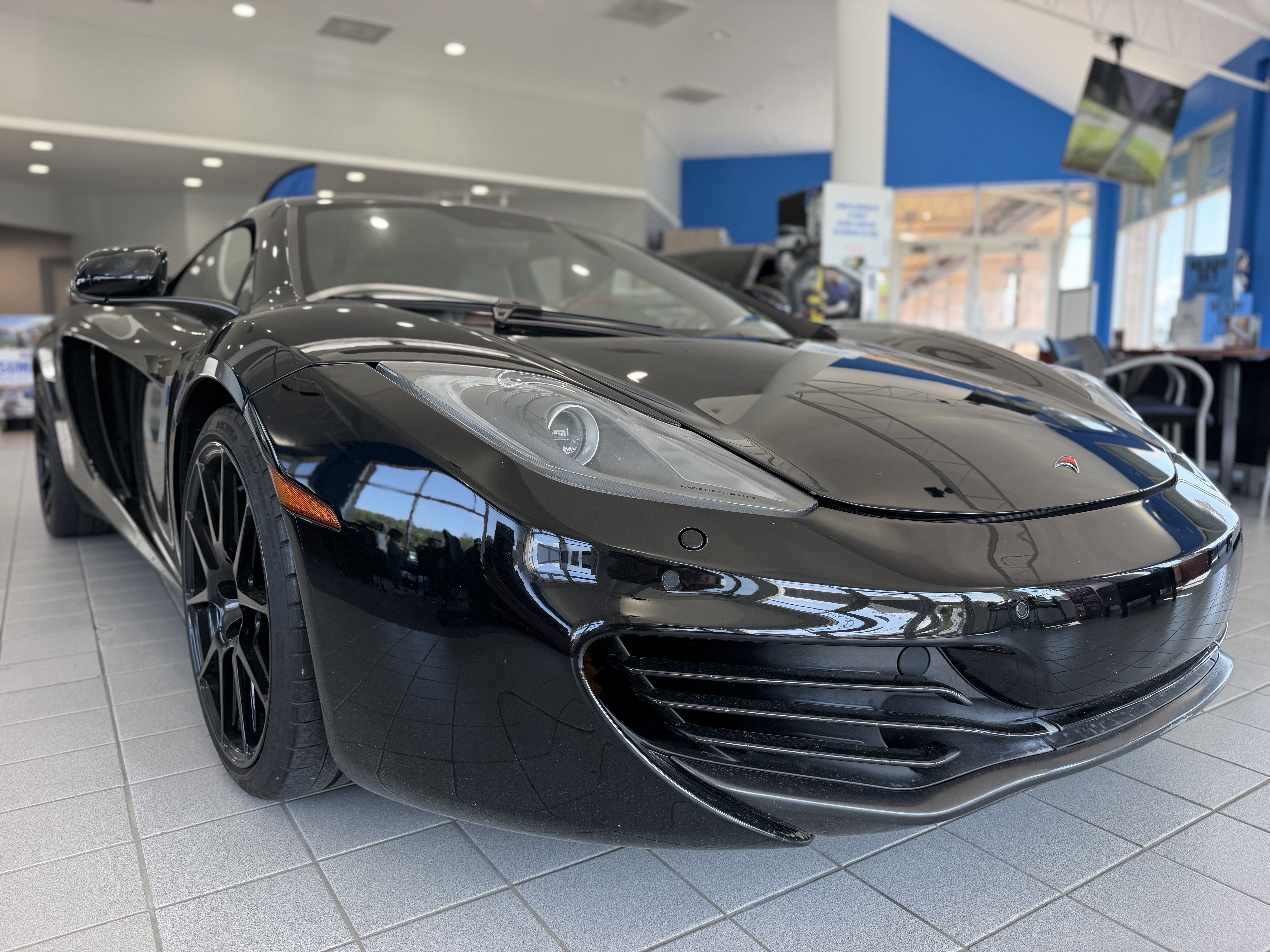 2012 McLaren MP4-12C Base