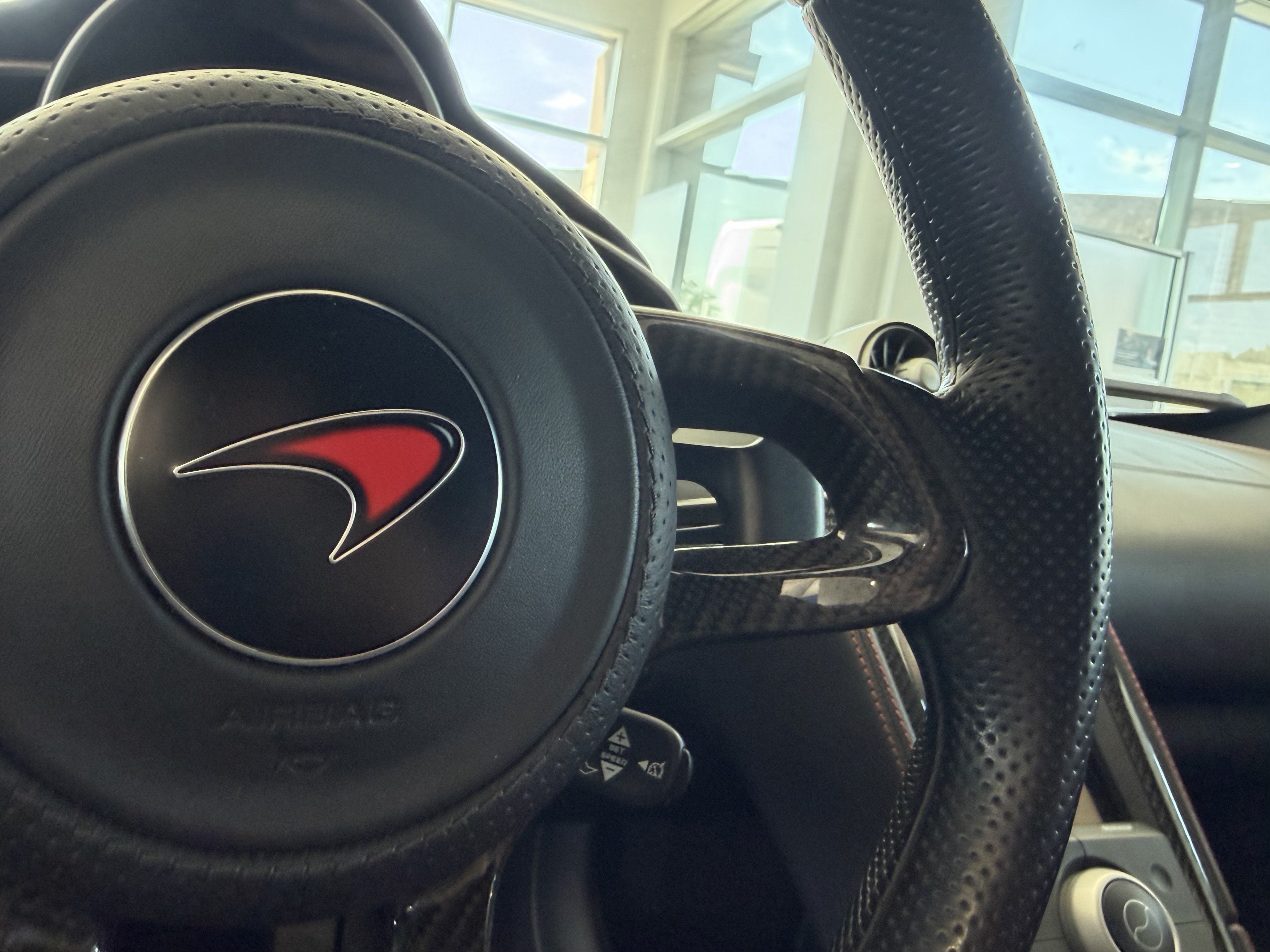 2012 McLaren MP4-12C Base