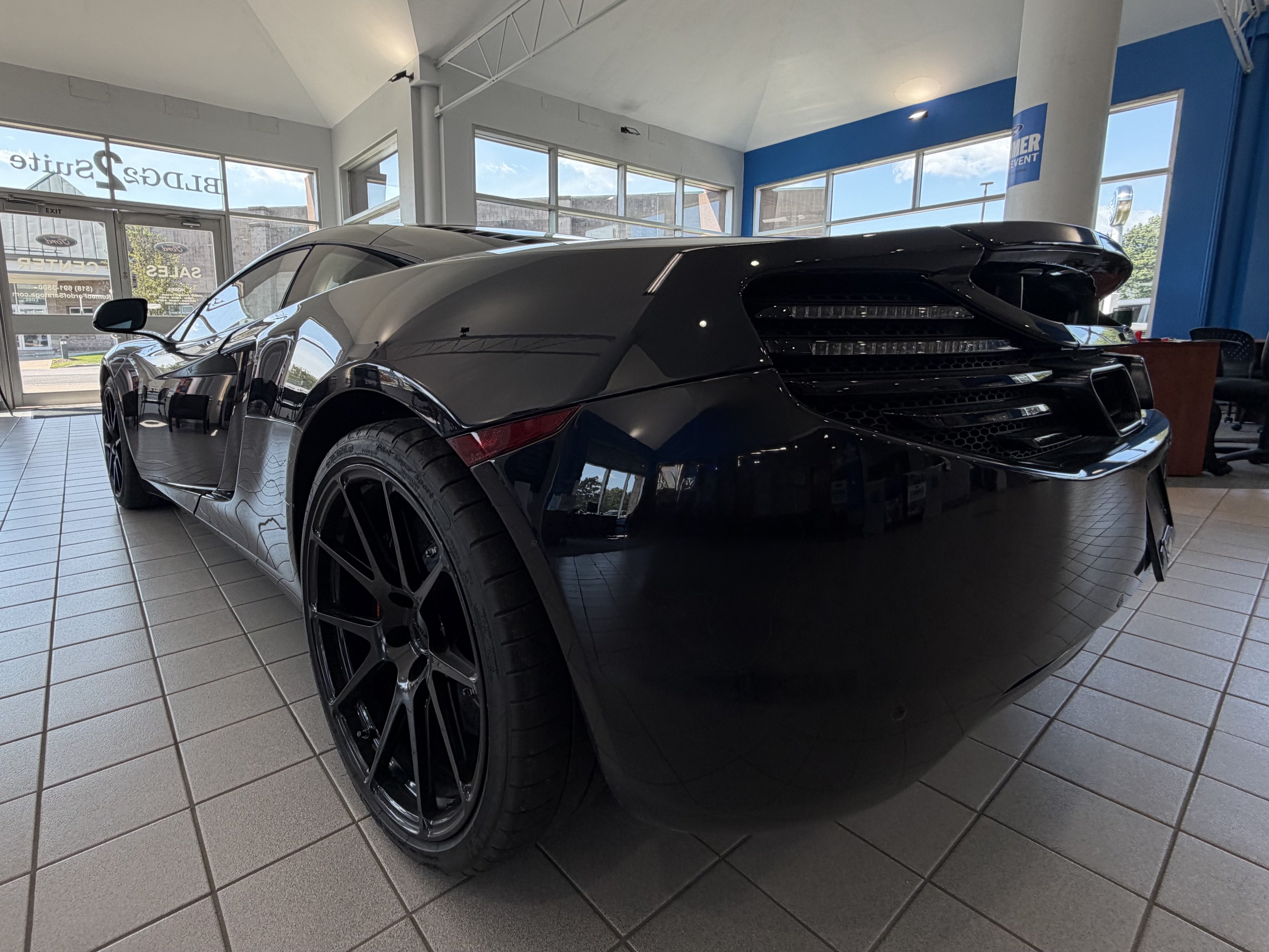 2012 McLaren MP4-12C Base