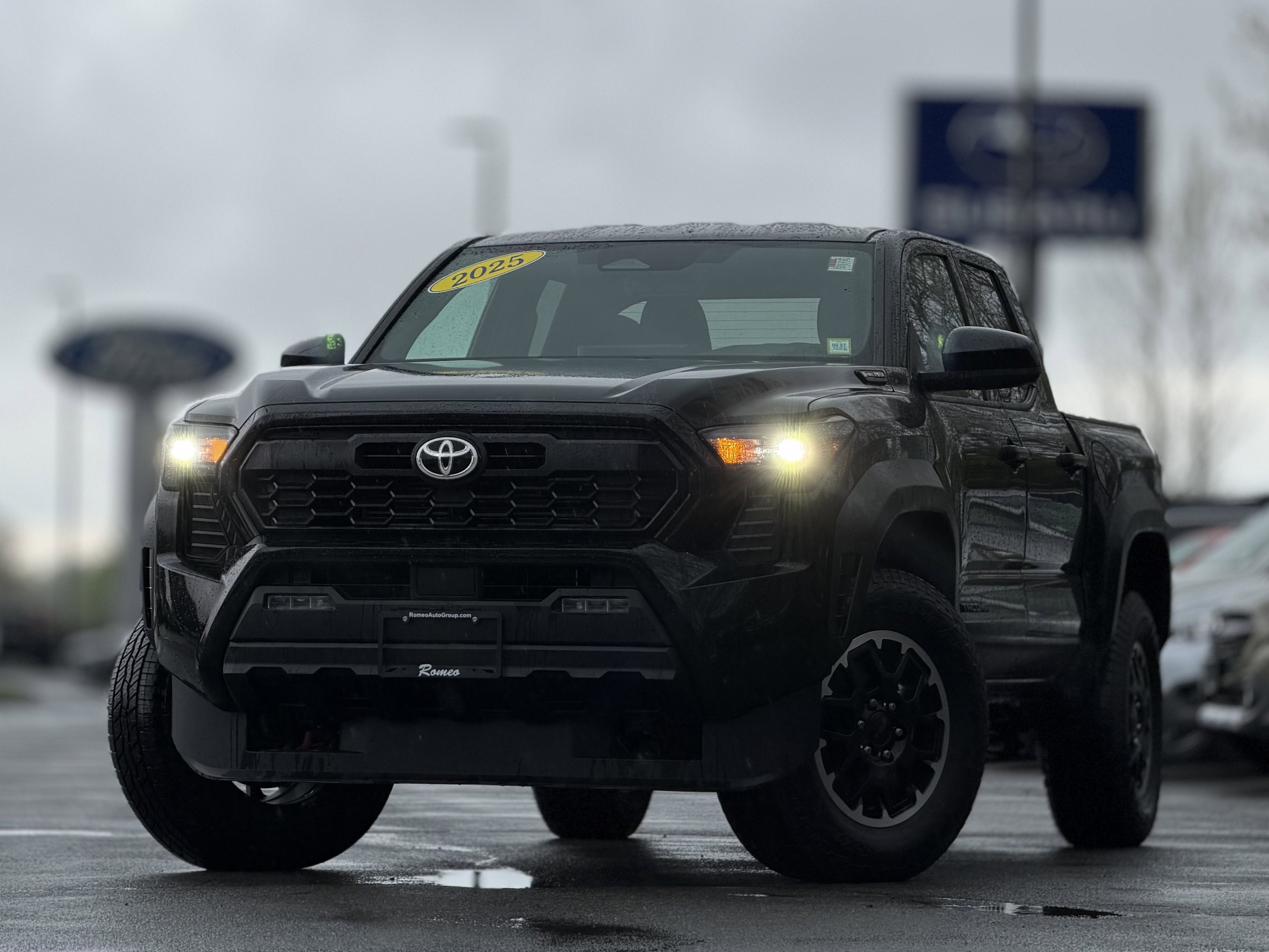 2025 Toyota Tacoma Hybrid TRD Off Road