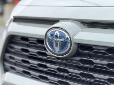 2022 Toyota RAV4 Hybrid XLE