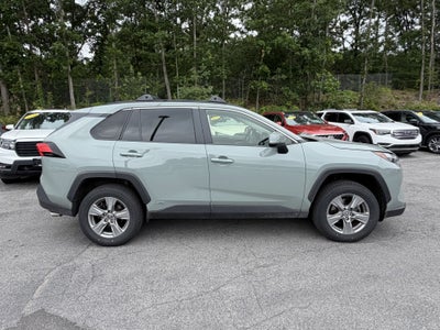 2022 Toyota RAV4 Hybrid XLE