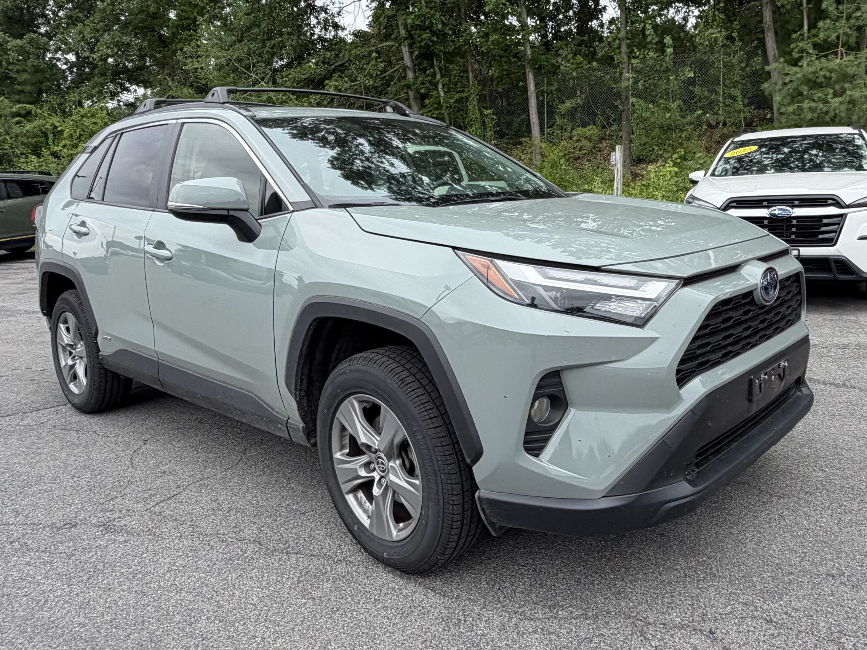 2022 Toyota RAV4 Hybrid XLE