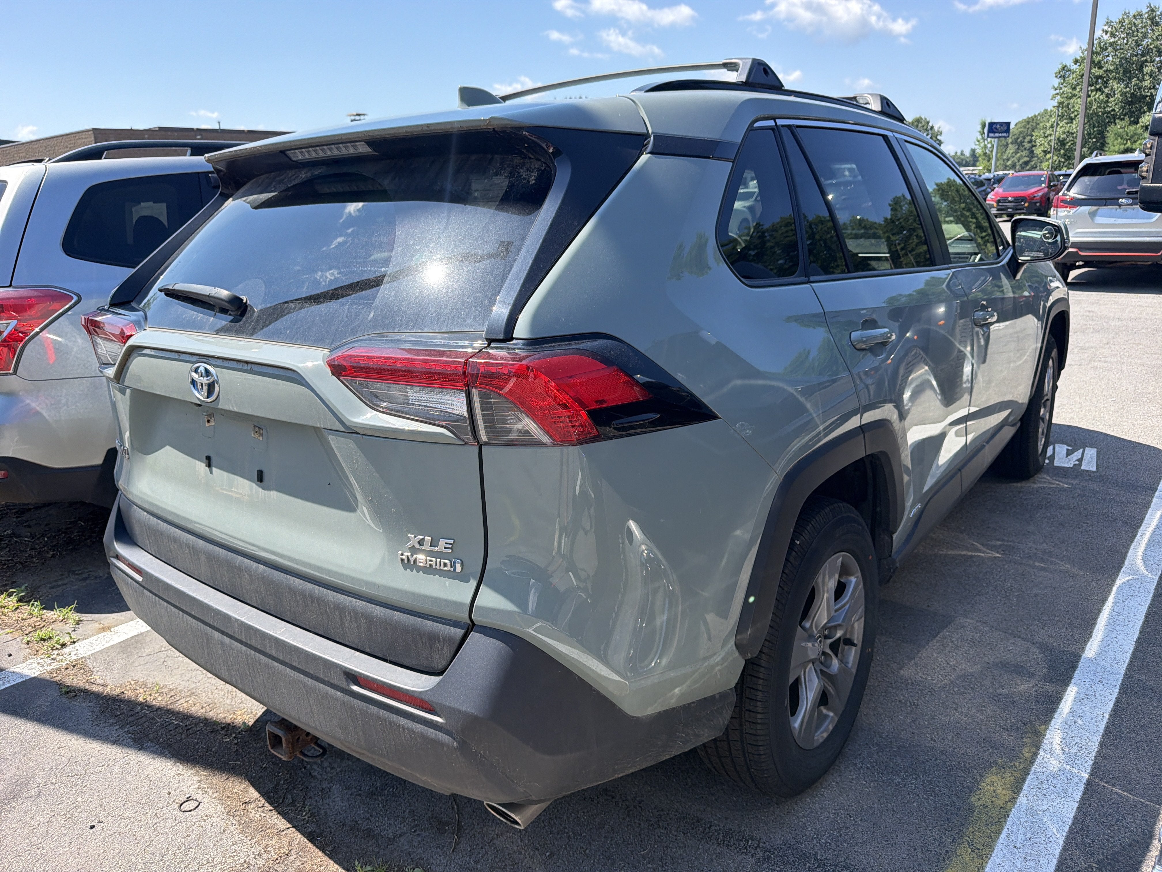 2022 Toyota RAV4 Hybrid XLE