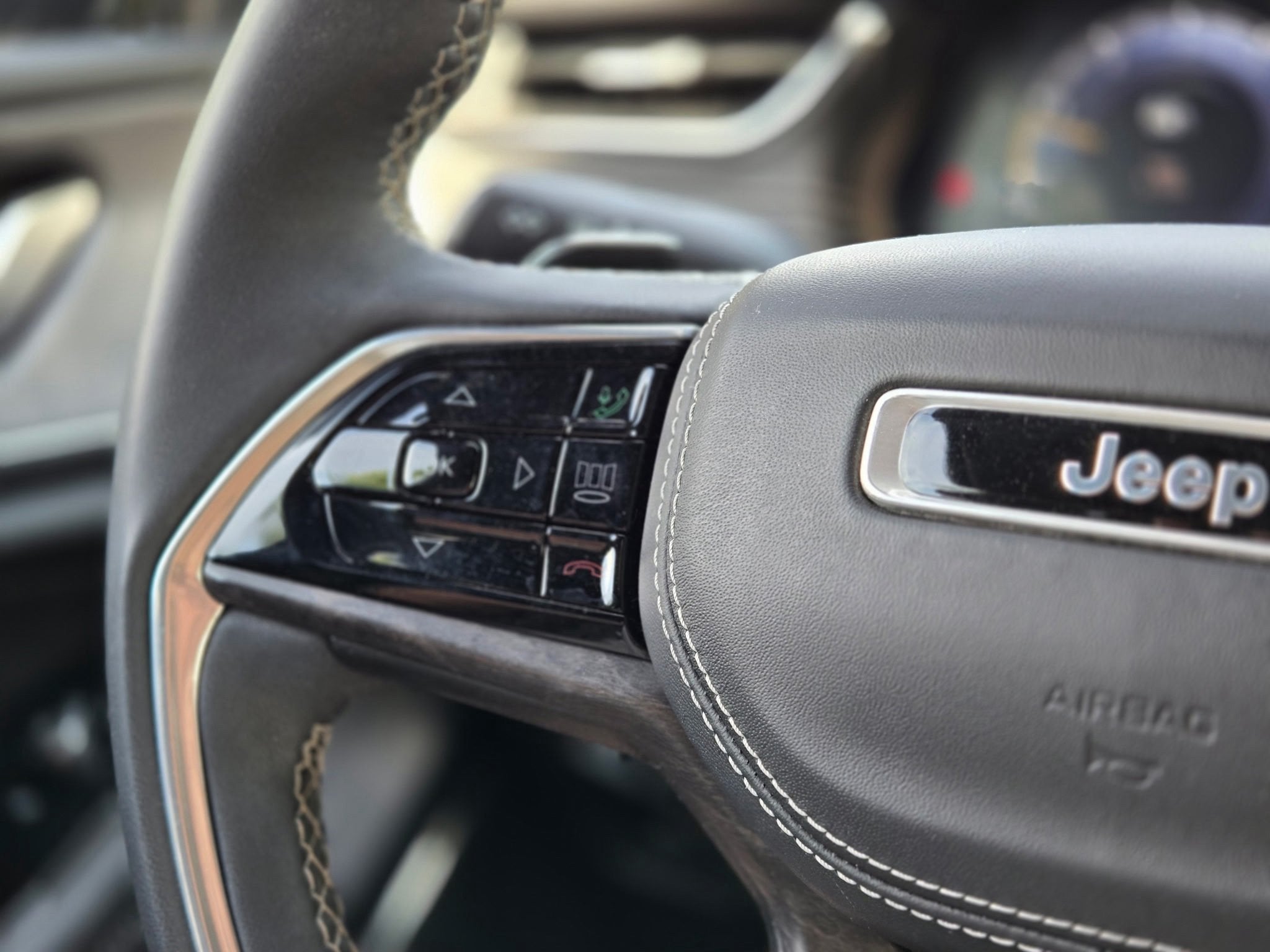 2023 Jeep Grand Cherokee L Overland