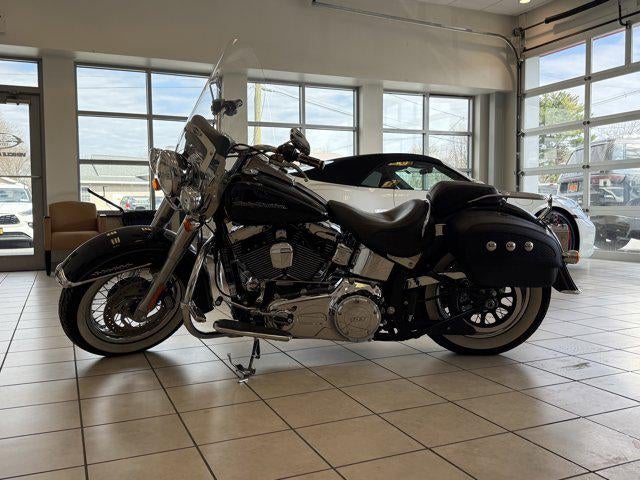 2017 Harley-Davidson Softail Deluxe Base