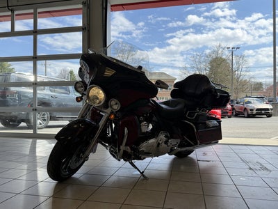 2011 Harley-Davidson CVO Ultra Classic Electra Glide Base