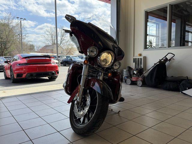 2011 Harley-Davidson CVO Ultra Classic Electra Glide Base