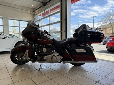 2011 Harley-Davidson CVO Ultra Classic Electra Glide Base