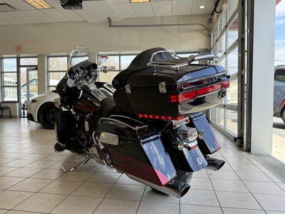 2011 Harley-Davidson CVO Ultra Classic Electra Glide Base
