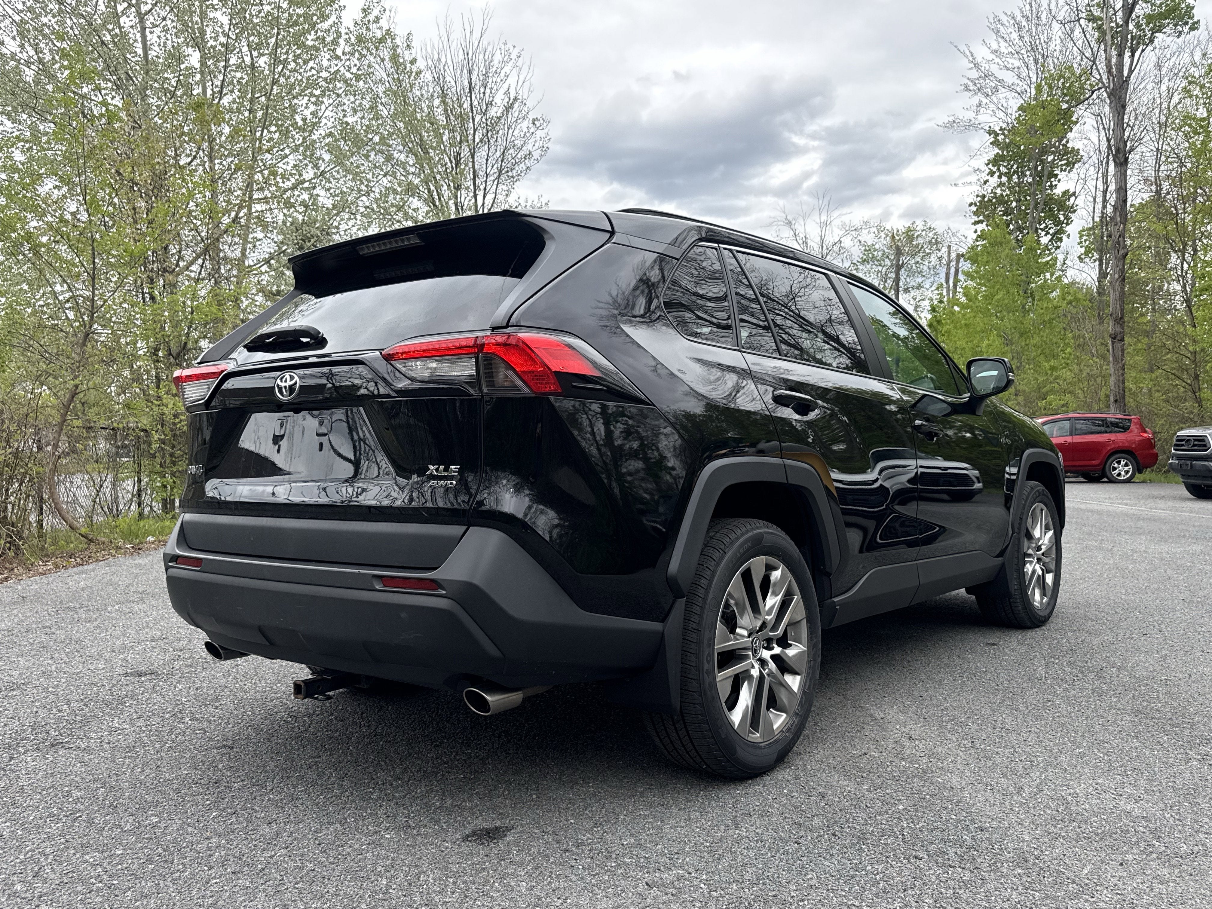 2020 Toyota RAV4 XLE Premium