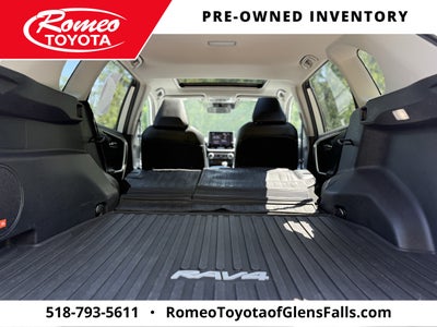 2022 Toyota RAV4 Hybrid Hybrid XLE Premium