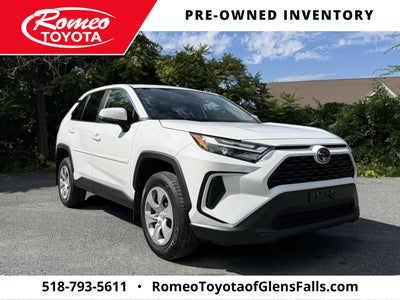 2025 Toyota RAV4 LE