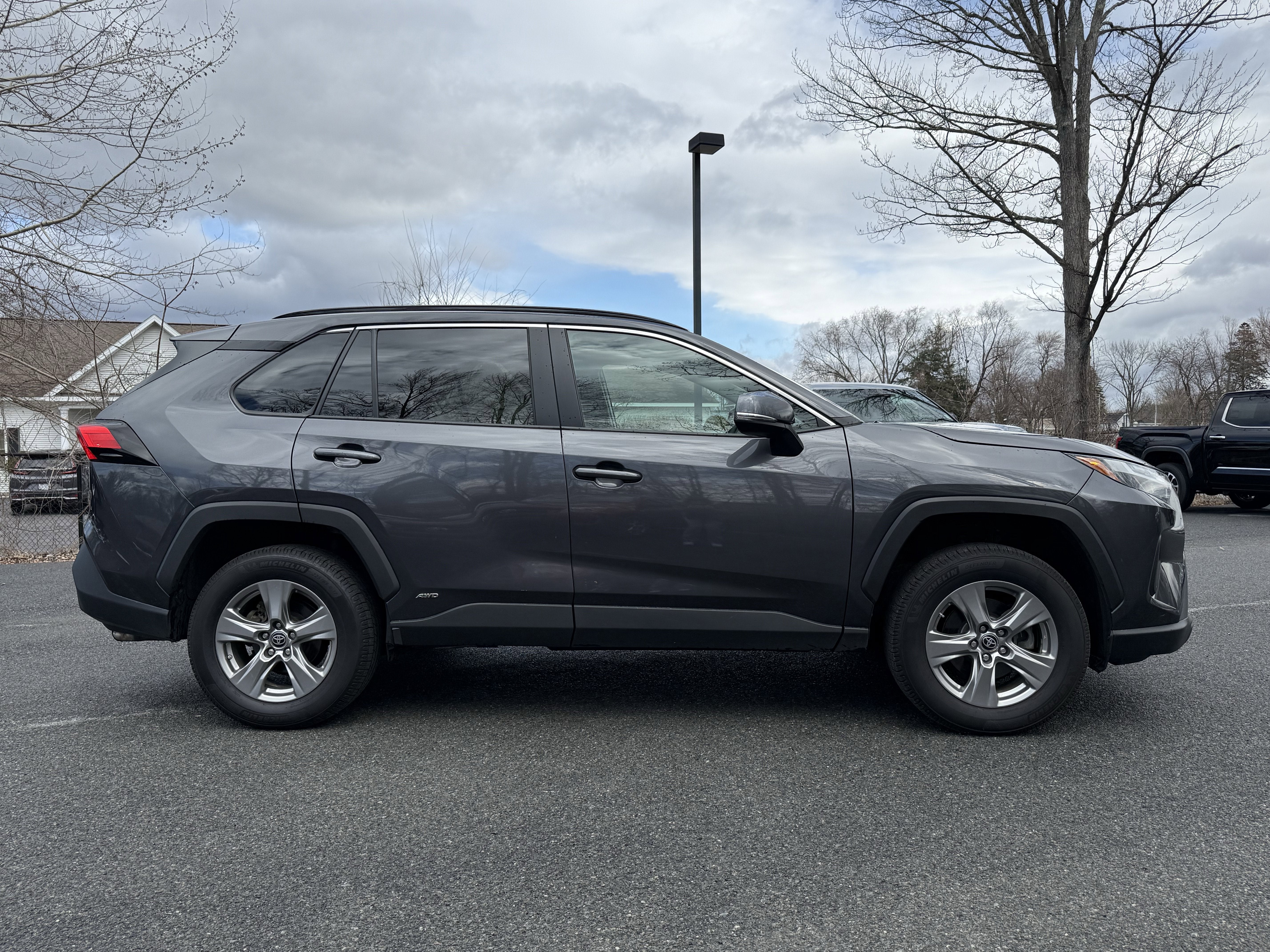 2024 Toyota RAV4 HYBRID Hybrid LE