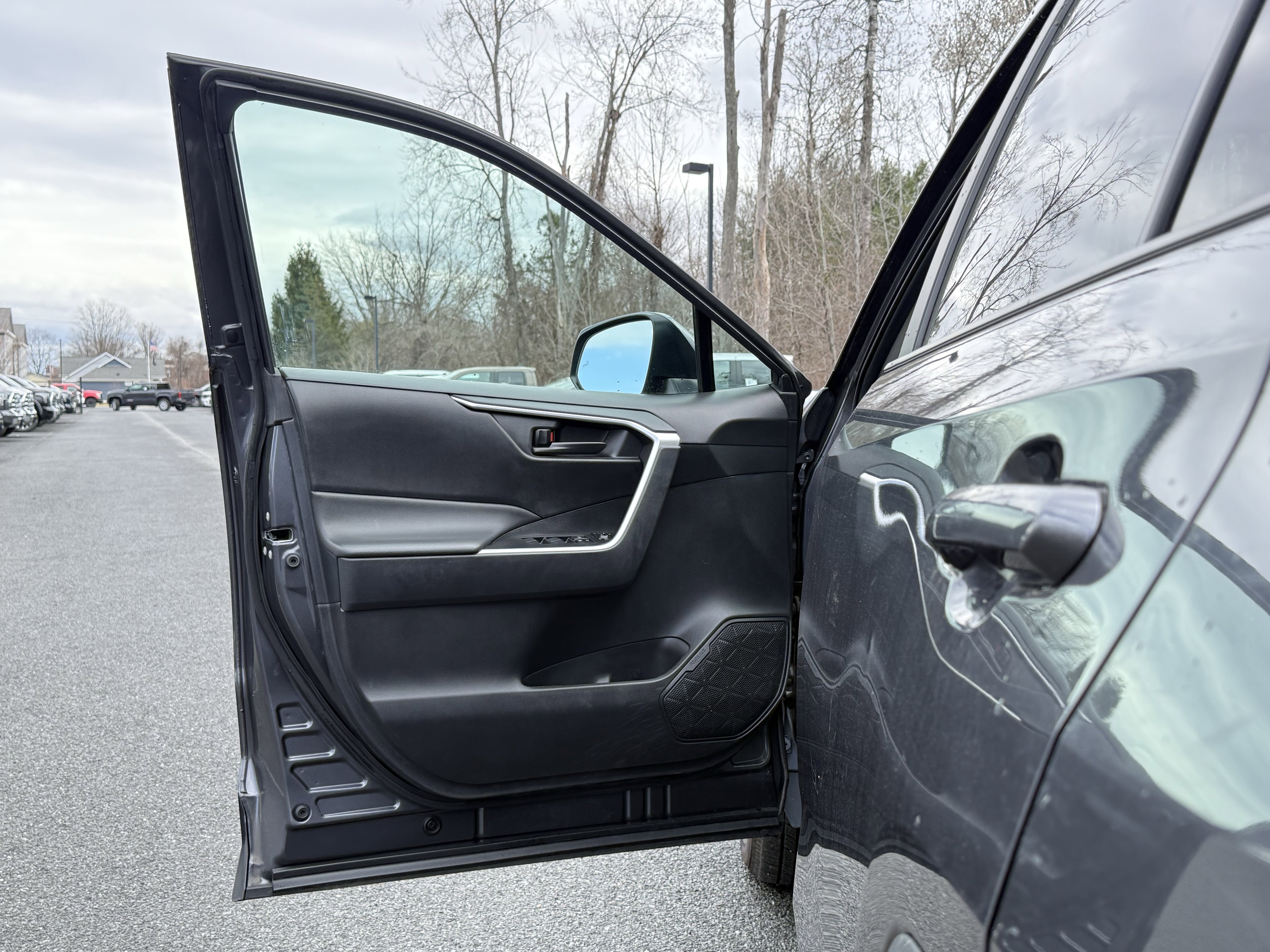 2024 Toyota RAV4 HYBRID Hybrid LE