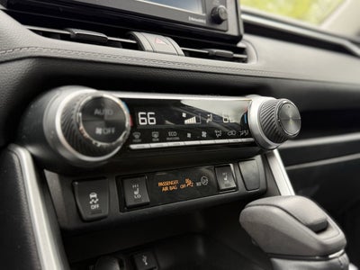 2022 Toyota RAV4 HYBRID Hybrid XLE