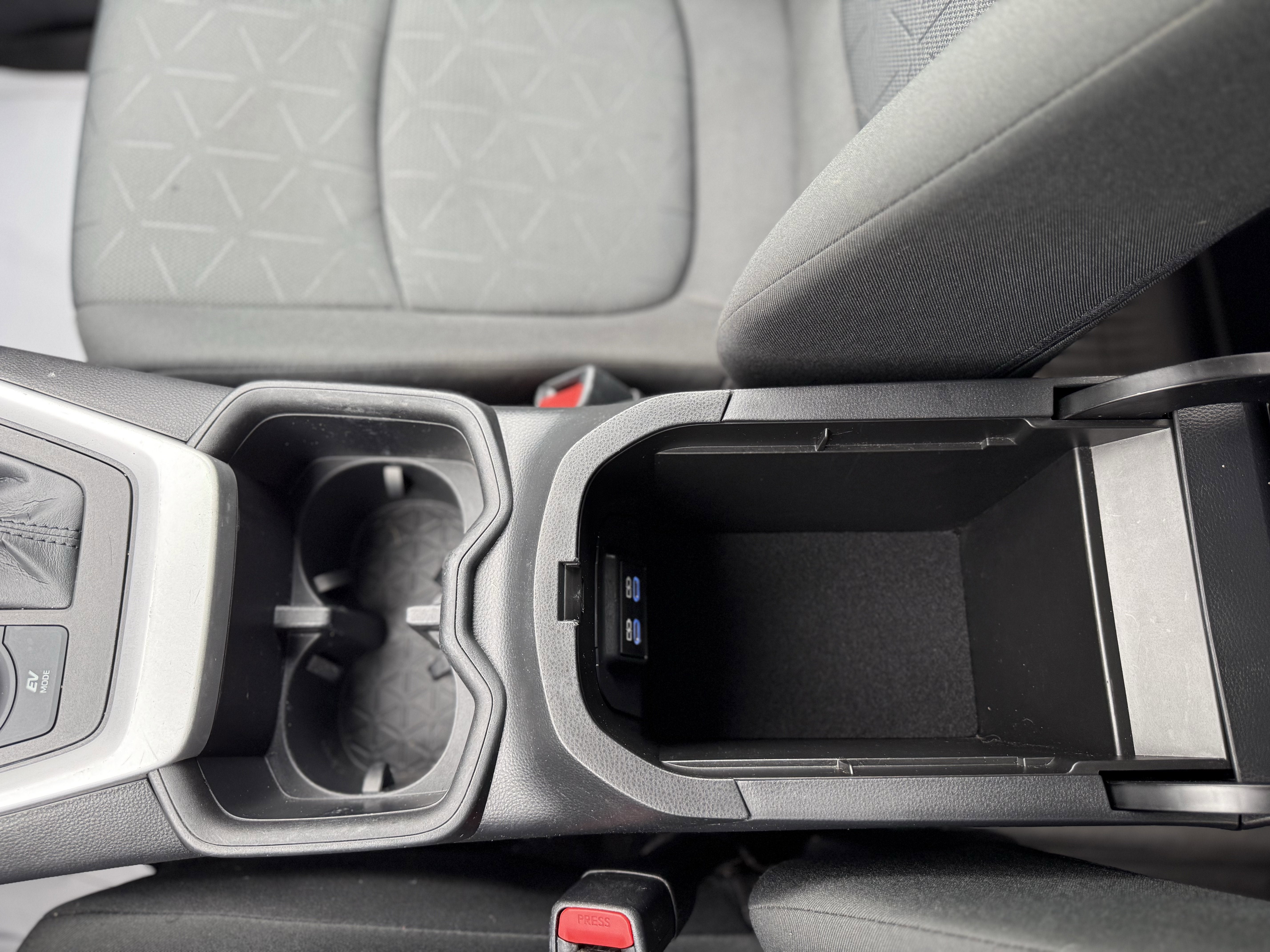 2022 Toyota RAV4 HYBRID Hybrid XLE