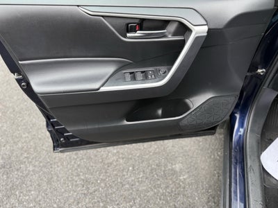 2022 Toyota RAV4 HYBRID Hybrid XLE