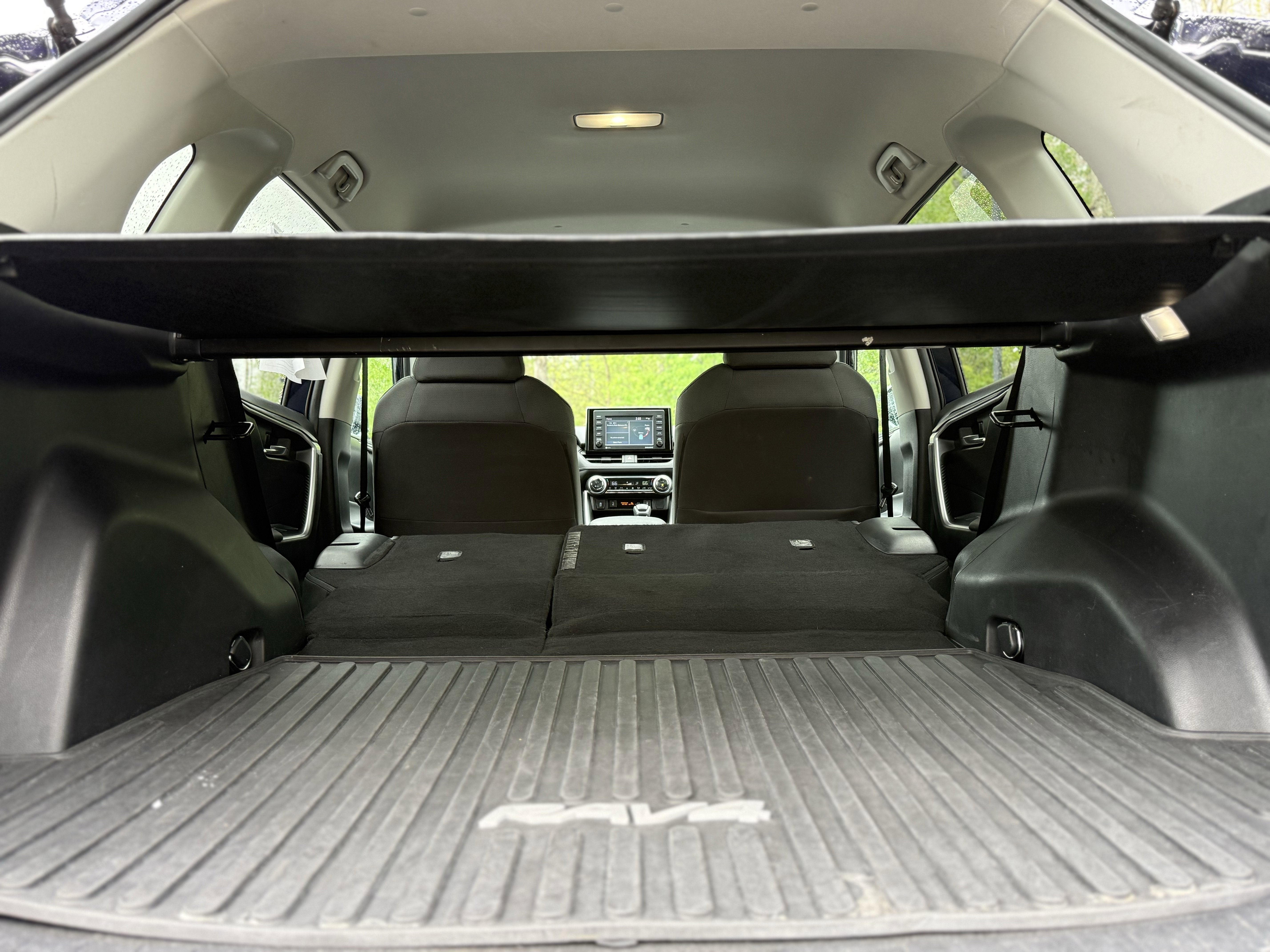 2022 Toyota RAV4 HYBRID Hybrid XLE